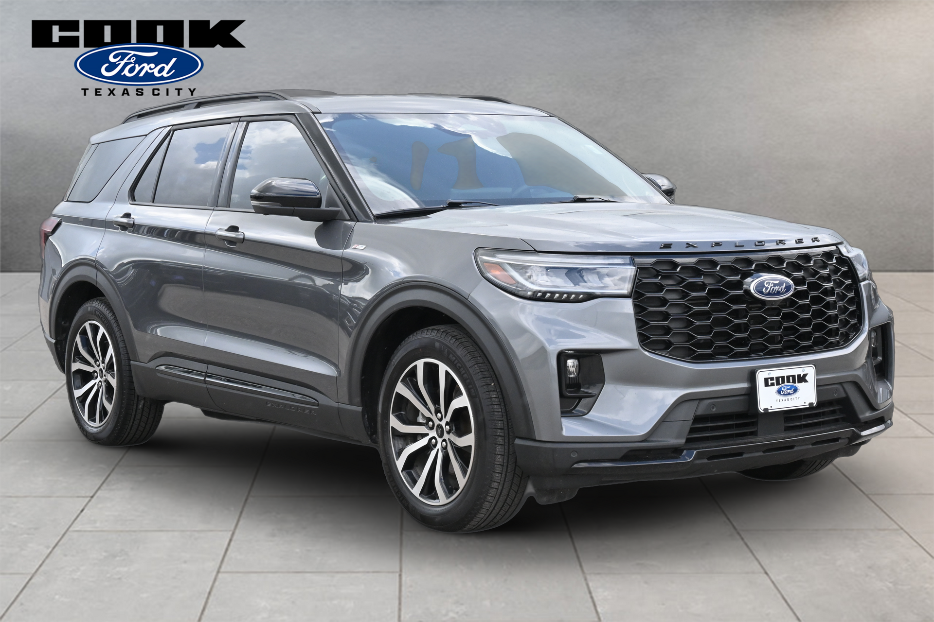2025 Ford Explorer ST-Line Gray at Baytown Hyundai