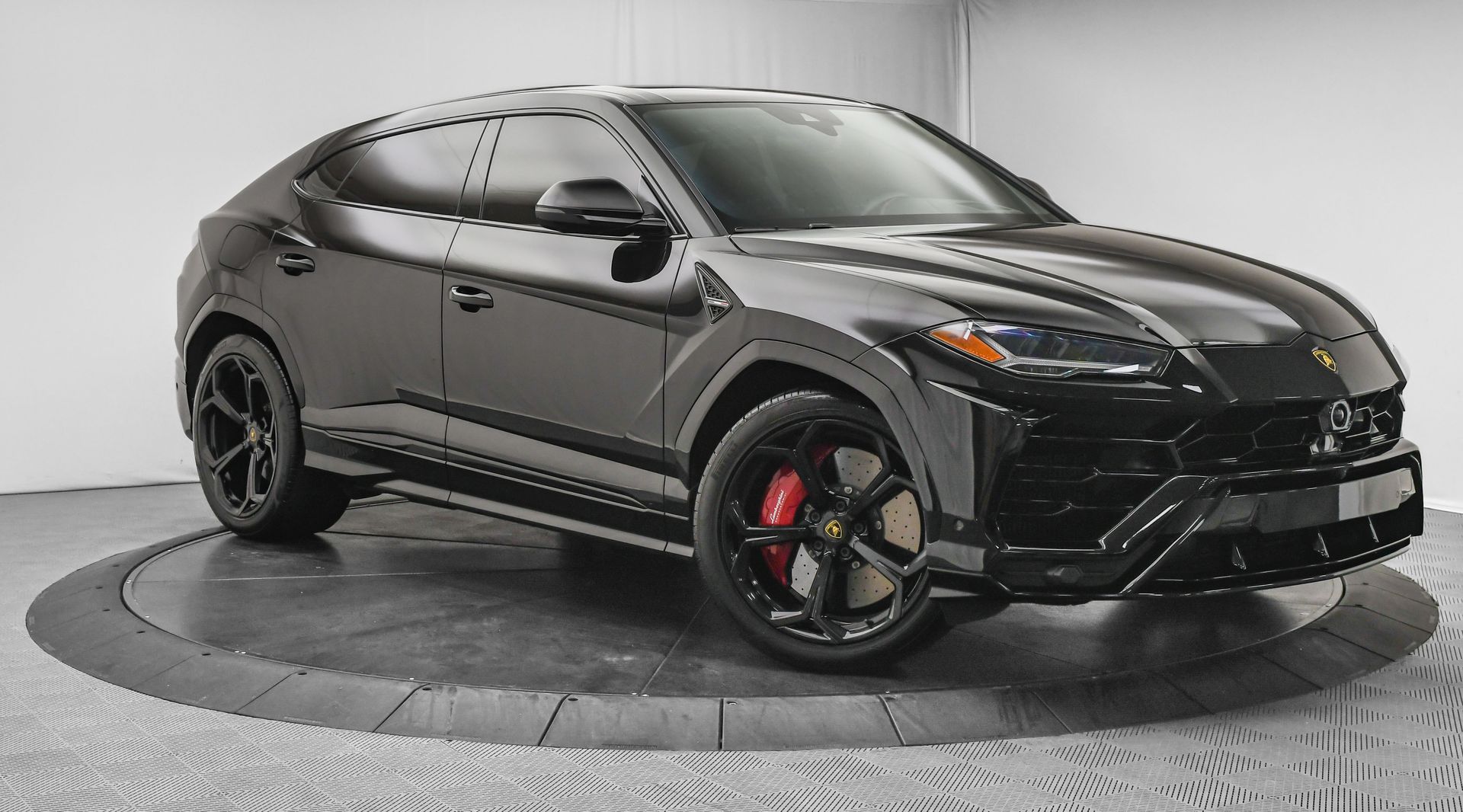 2022 Lamborghini Urus Base