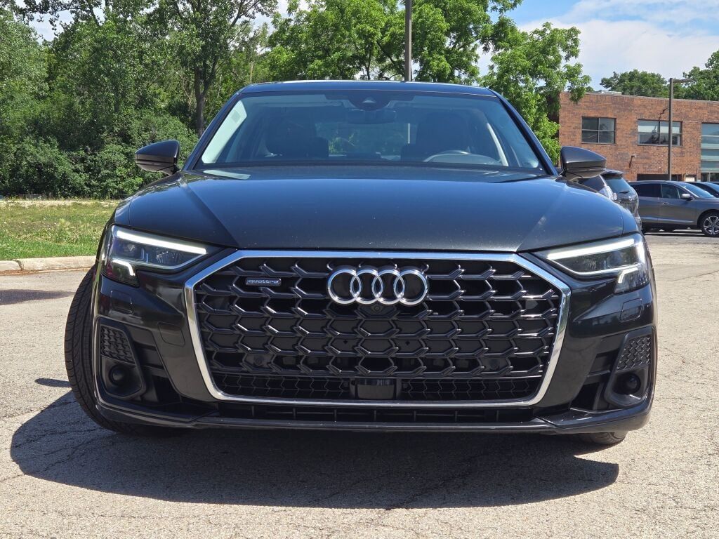 2022 Audi A8 L 55 Quattro photo 4