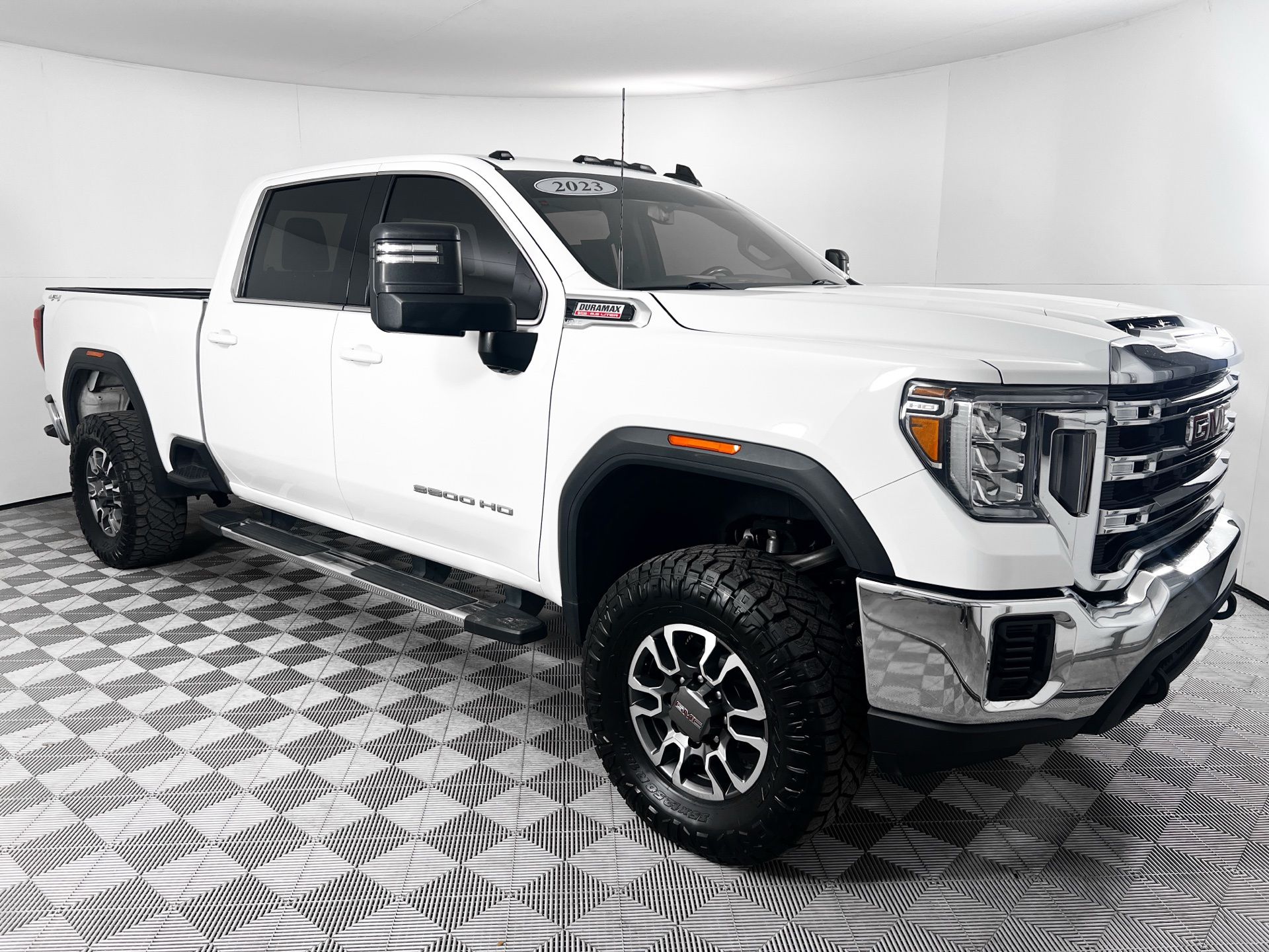 2023 GMC Sierra 3500HD SLE Crew Cab 4WD