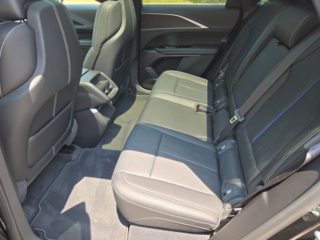 2025 Cadillac Lyriq Sport photo 18