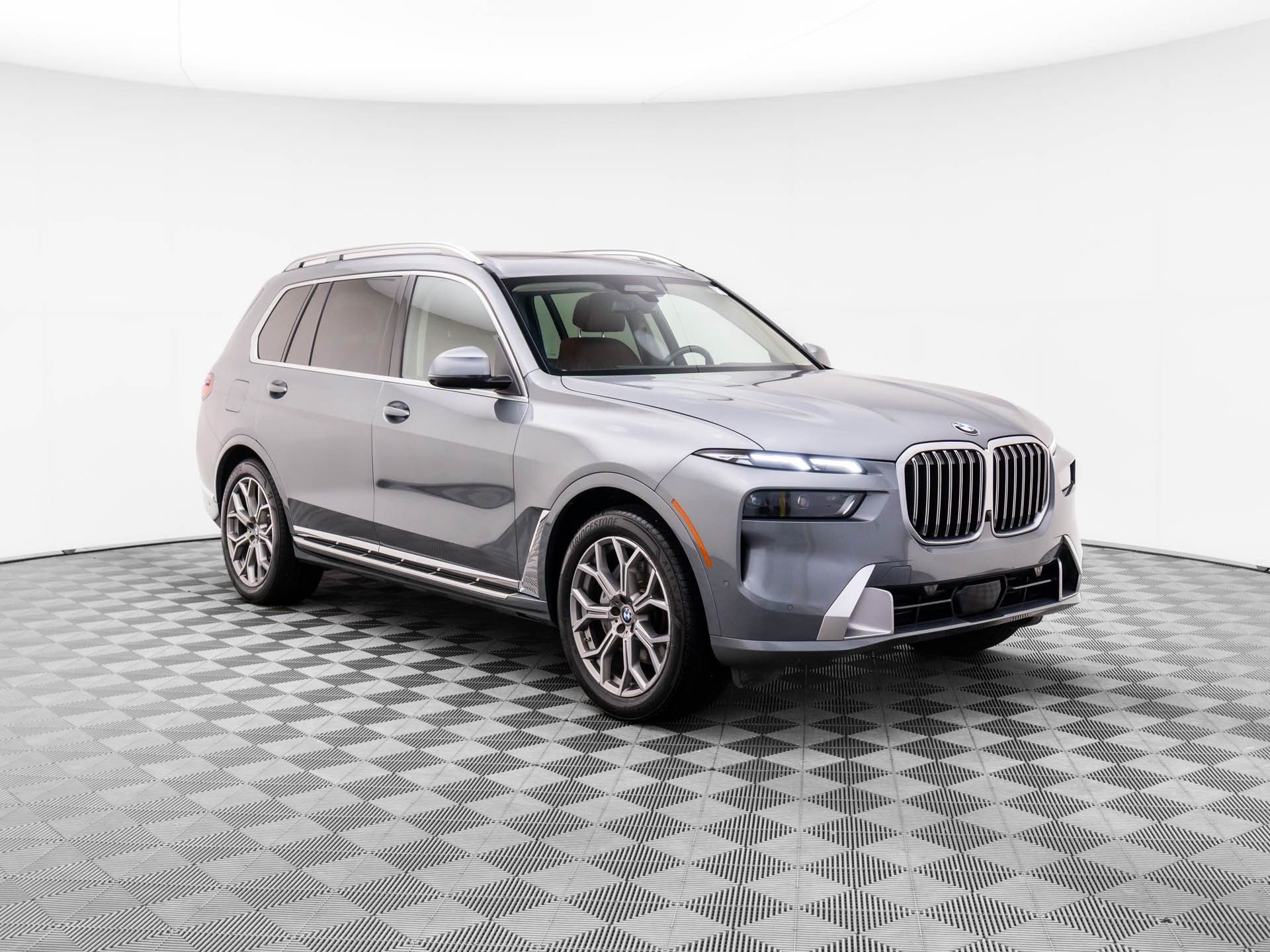 2023 BMW X7 xDrive40i photo