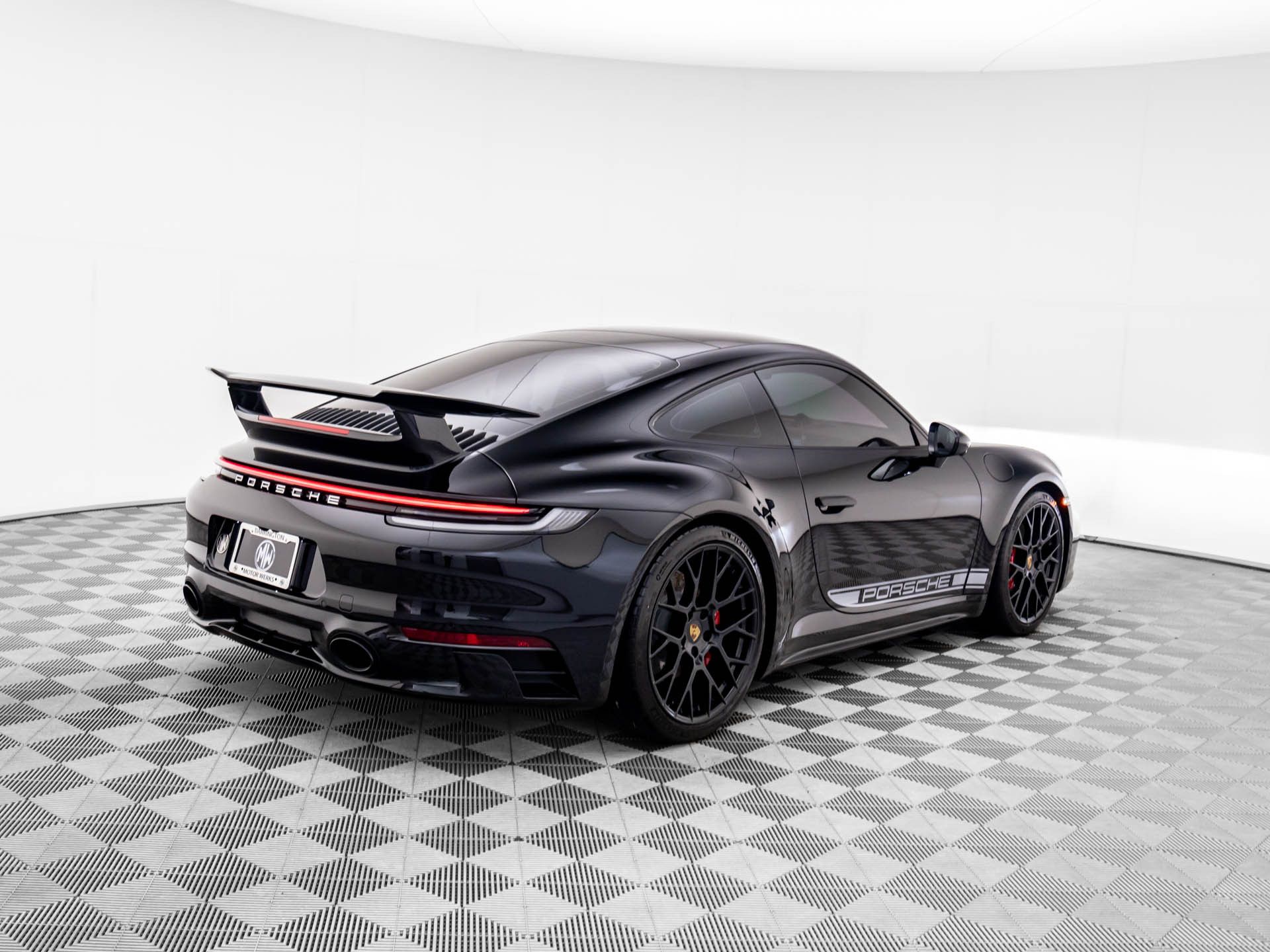 2024 Porsche 911 Carrera S photo