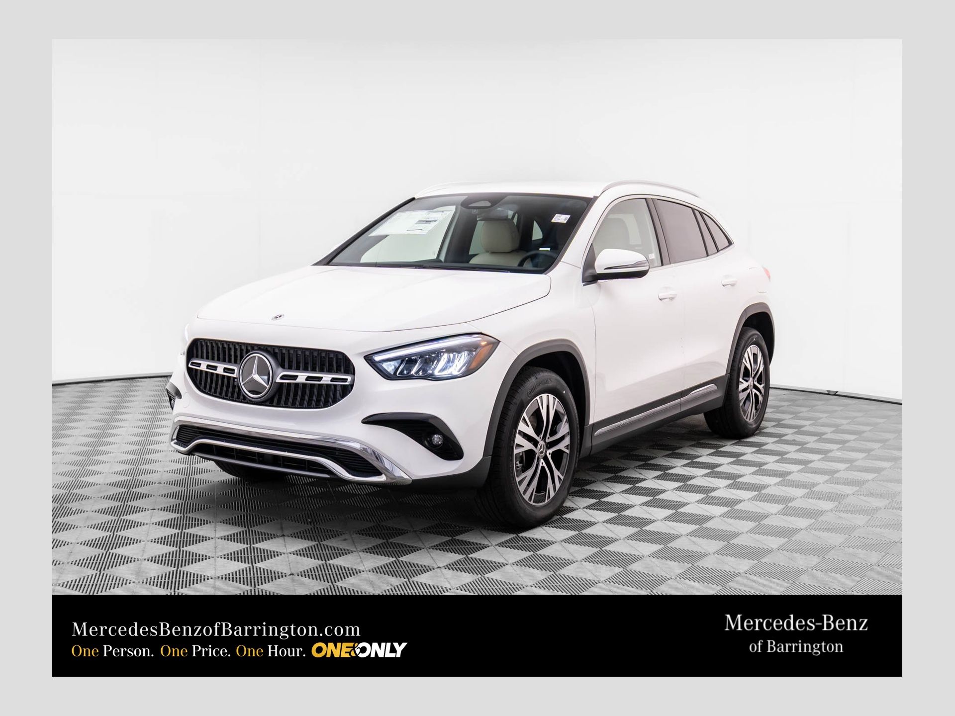 Polar White 2025 Mercedes-Benz GLA 250 4MATIC SUV / Crossover All-Wheel Drive 8-Speed Dual Clutch