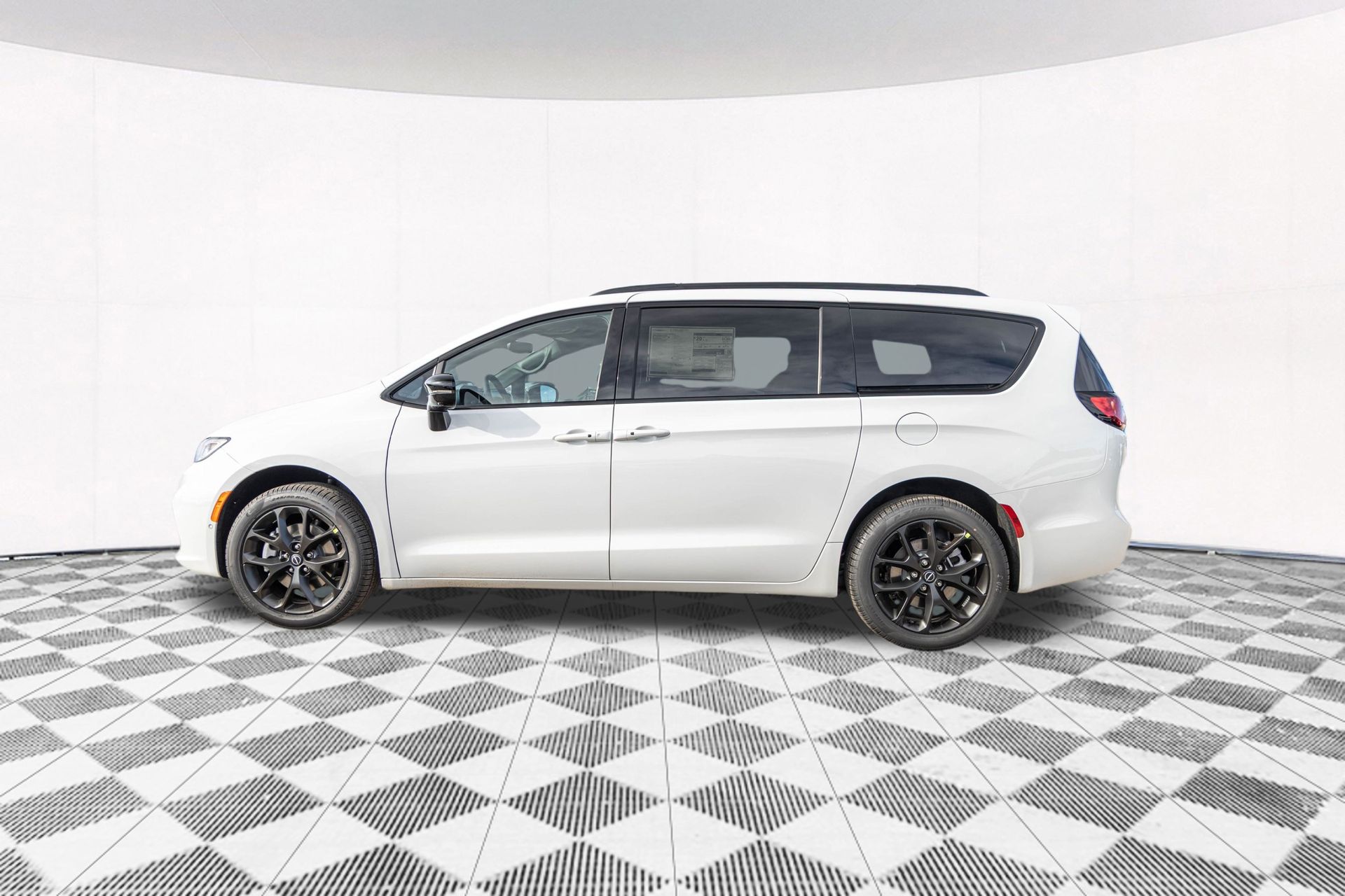 2026 CHRYSLER PACIFICA - Image 14