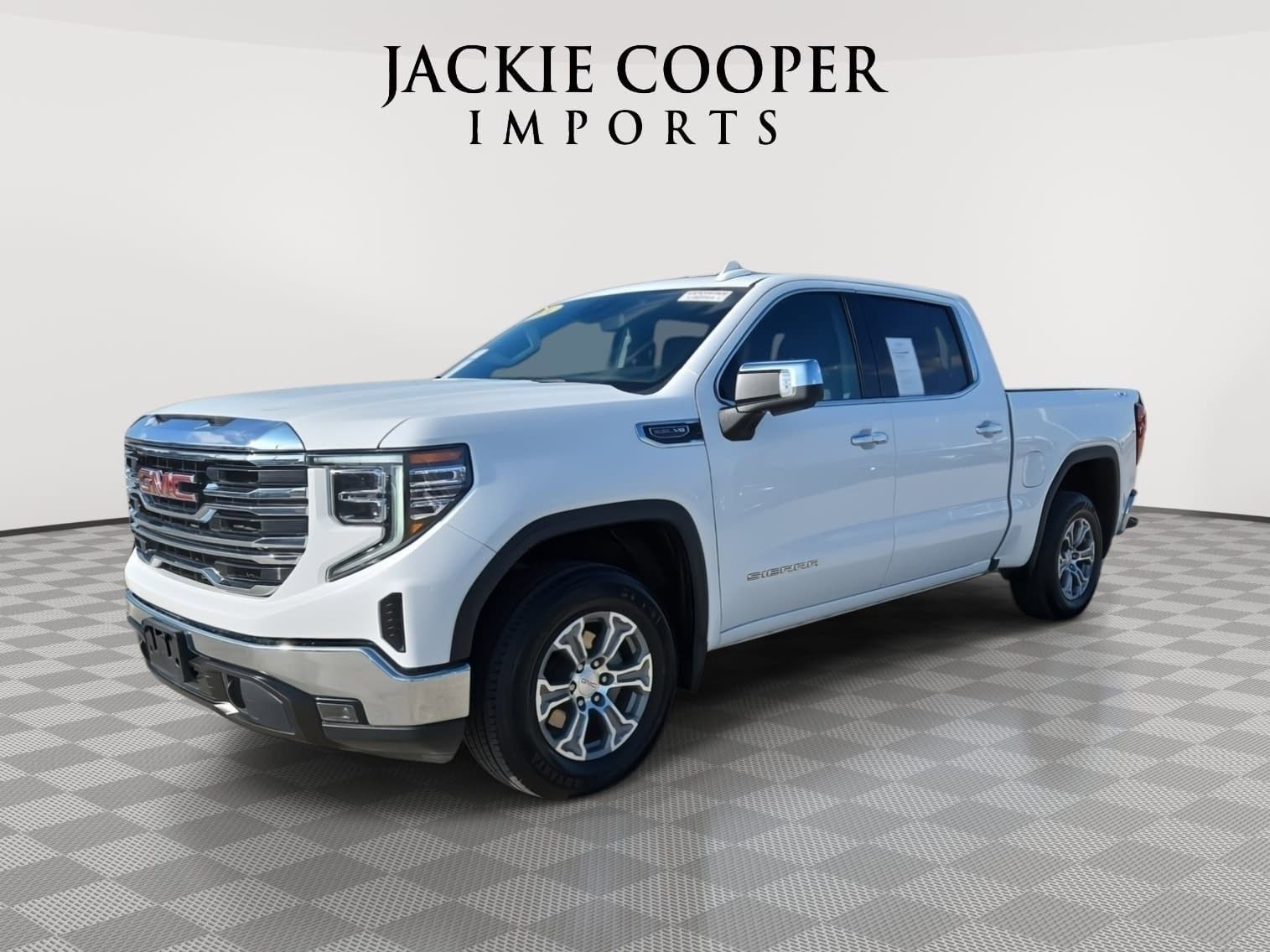 2024 GMC Sierra 1500 SLT Crew Cab 4WD