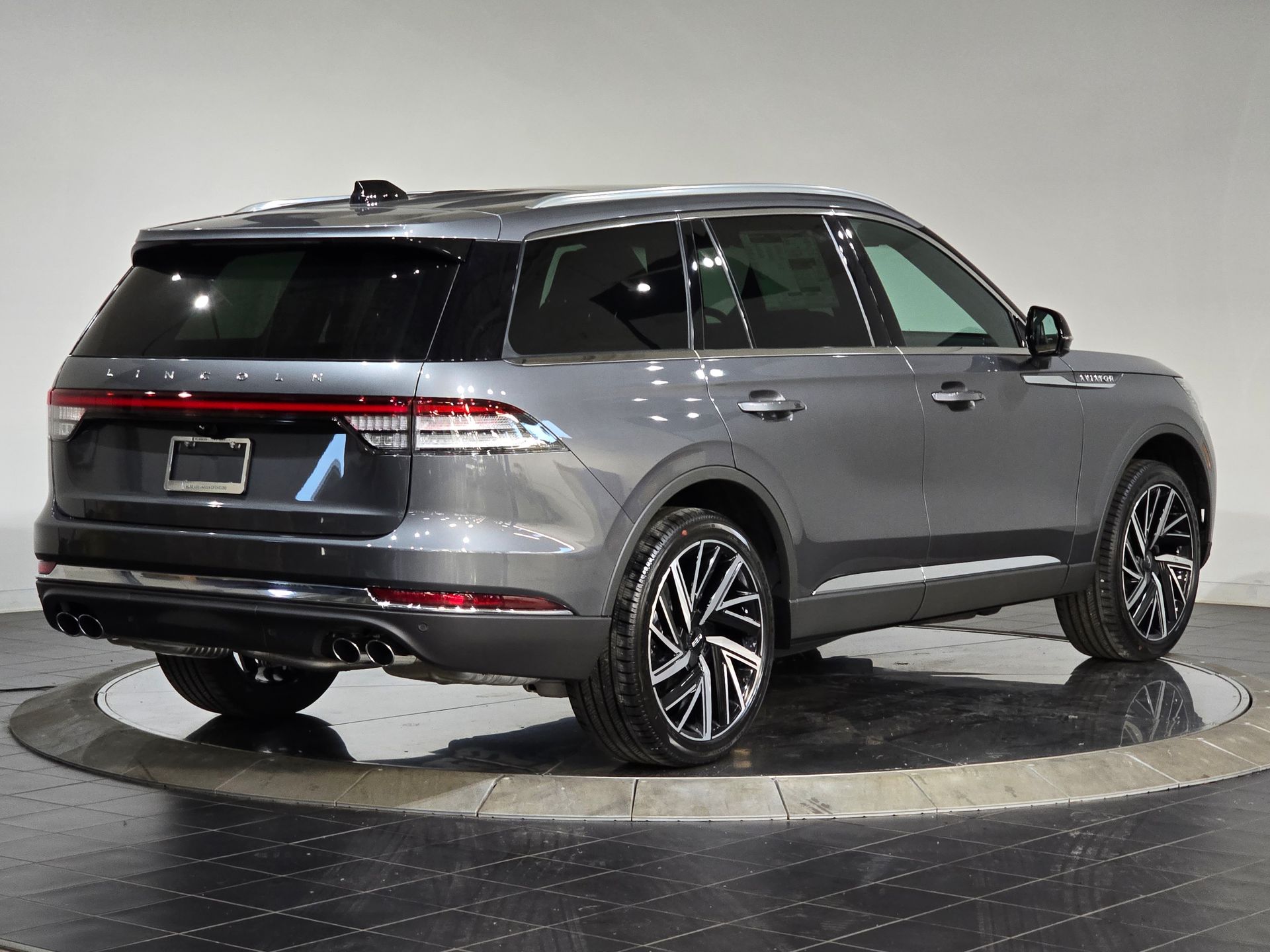 2025 Lincoln Aviator Reserve photo 7