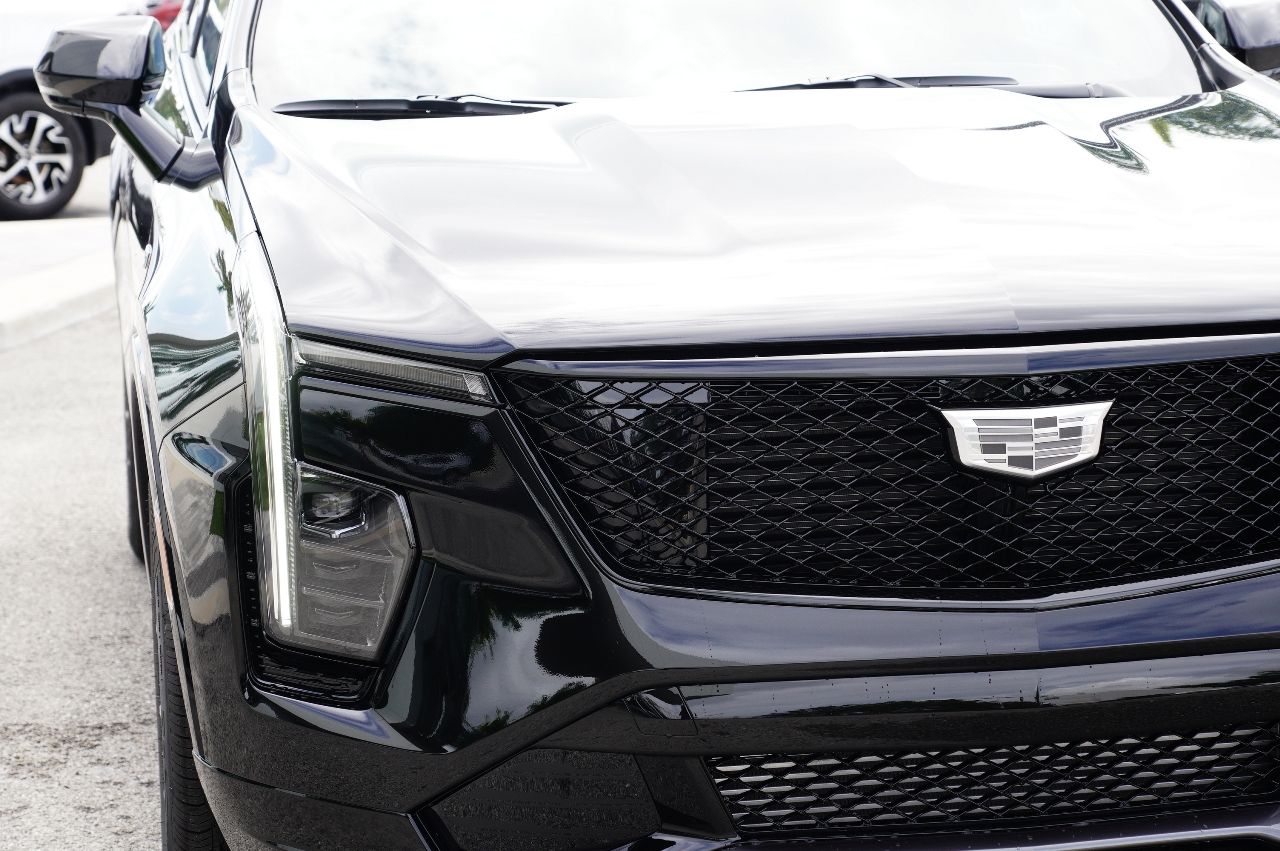 2024 Cadillac XT4 Sport 10