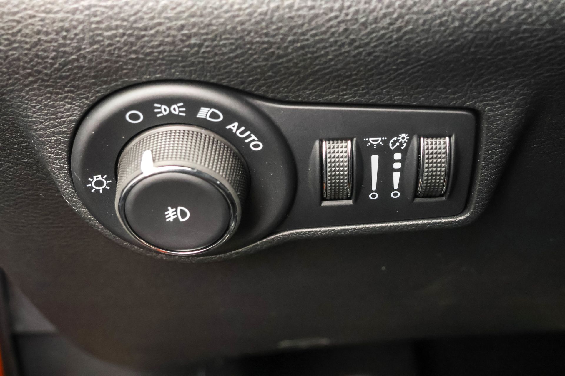 2026 JEEP COMPASS - Image 26