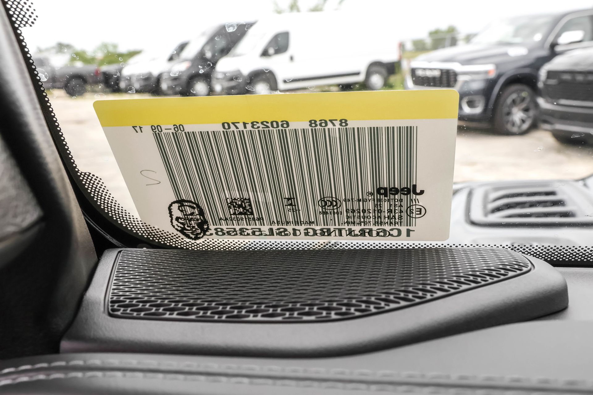 2025 JEEP GLADIATOR - Image 29