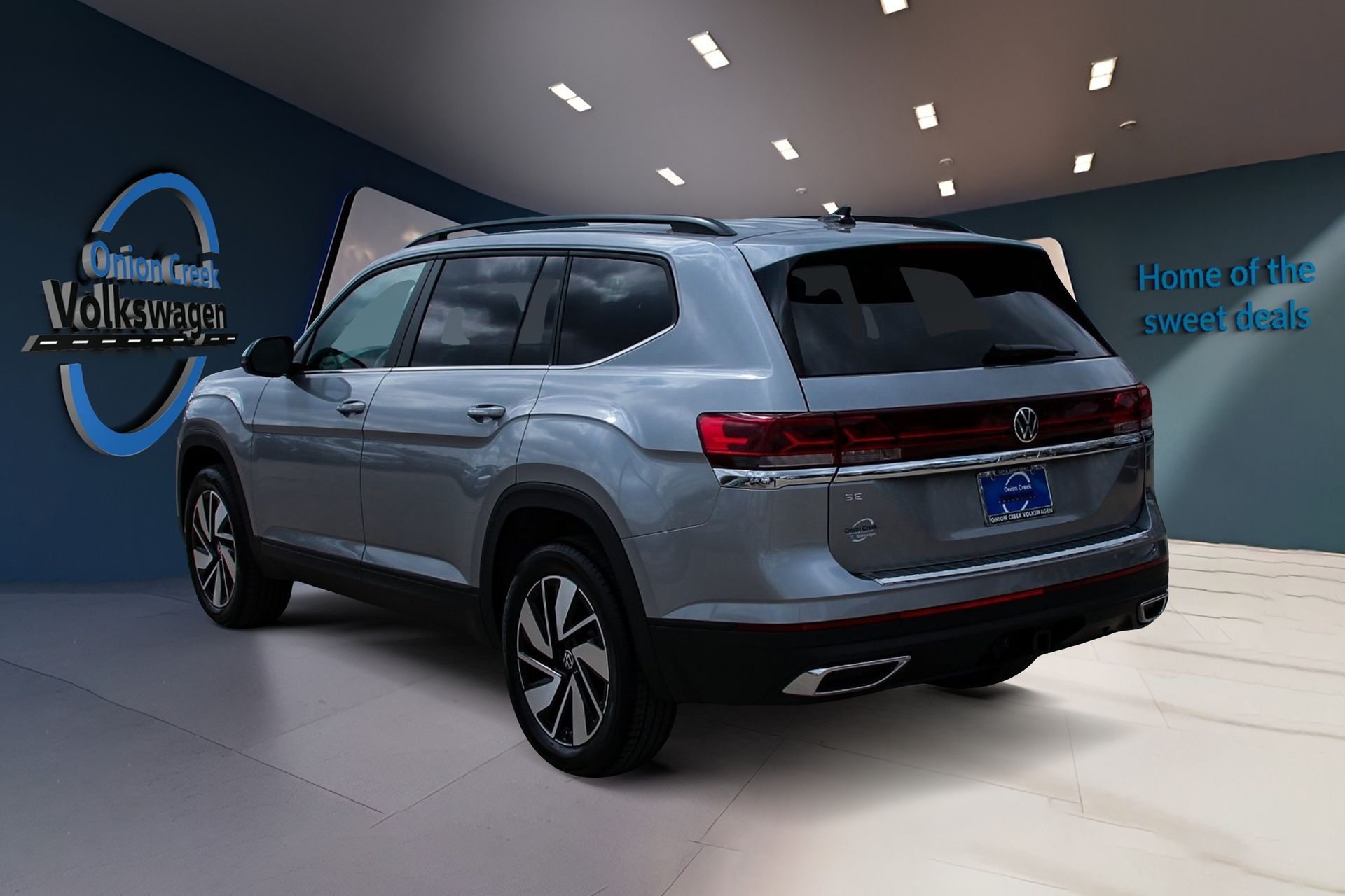 View vehicle photo 6