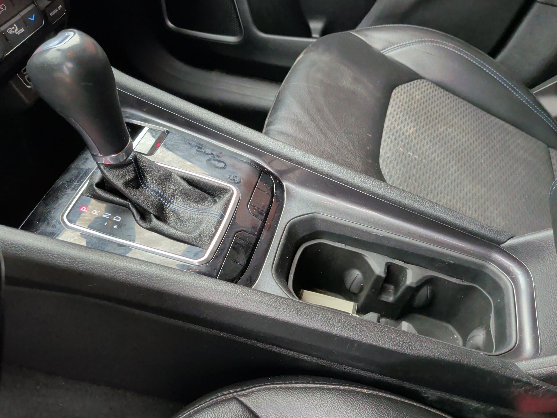 2022 Jeep Compass Latitude Red at AutoSavvy Houston Northwest