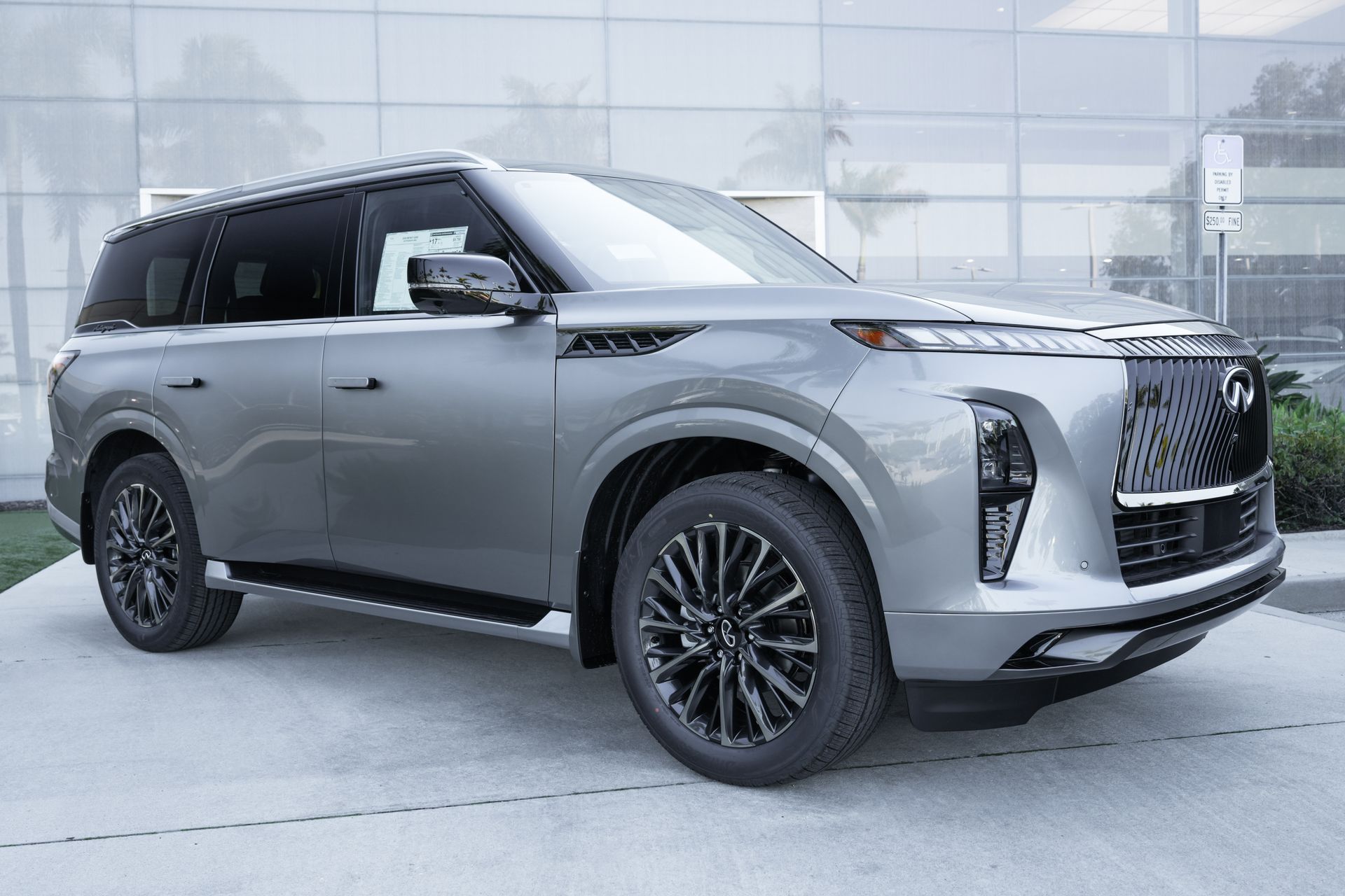 new 2026 INFINITI QX80 car, priced at $101,600