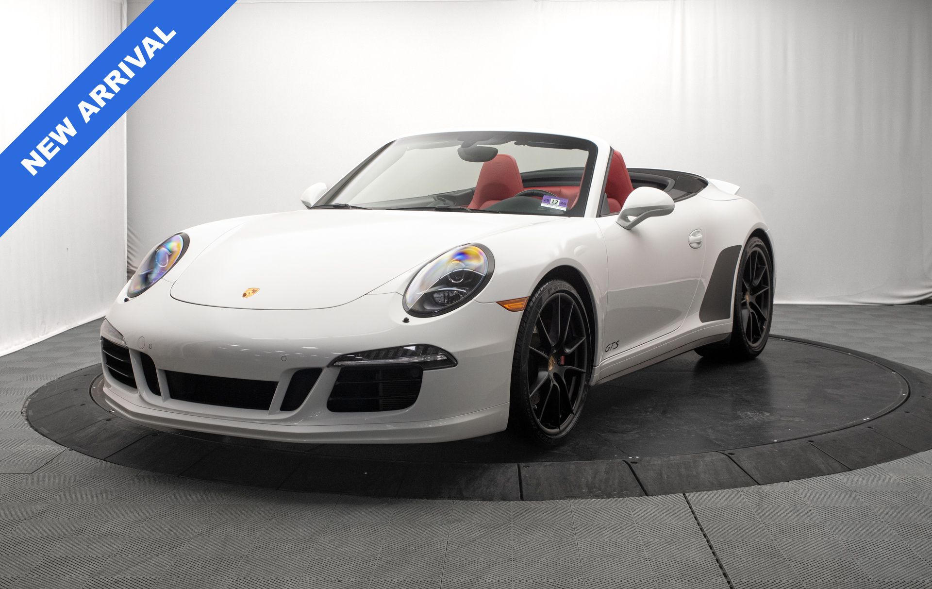 View vehicle photo 7