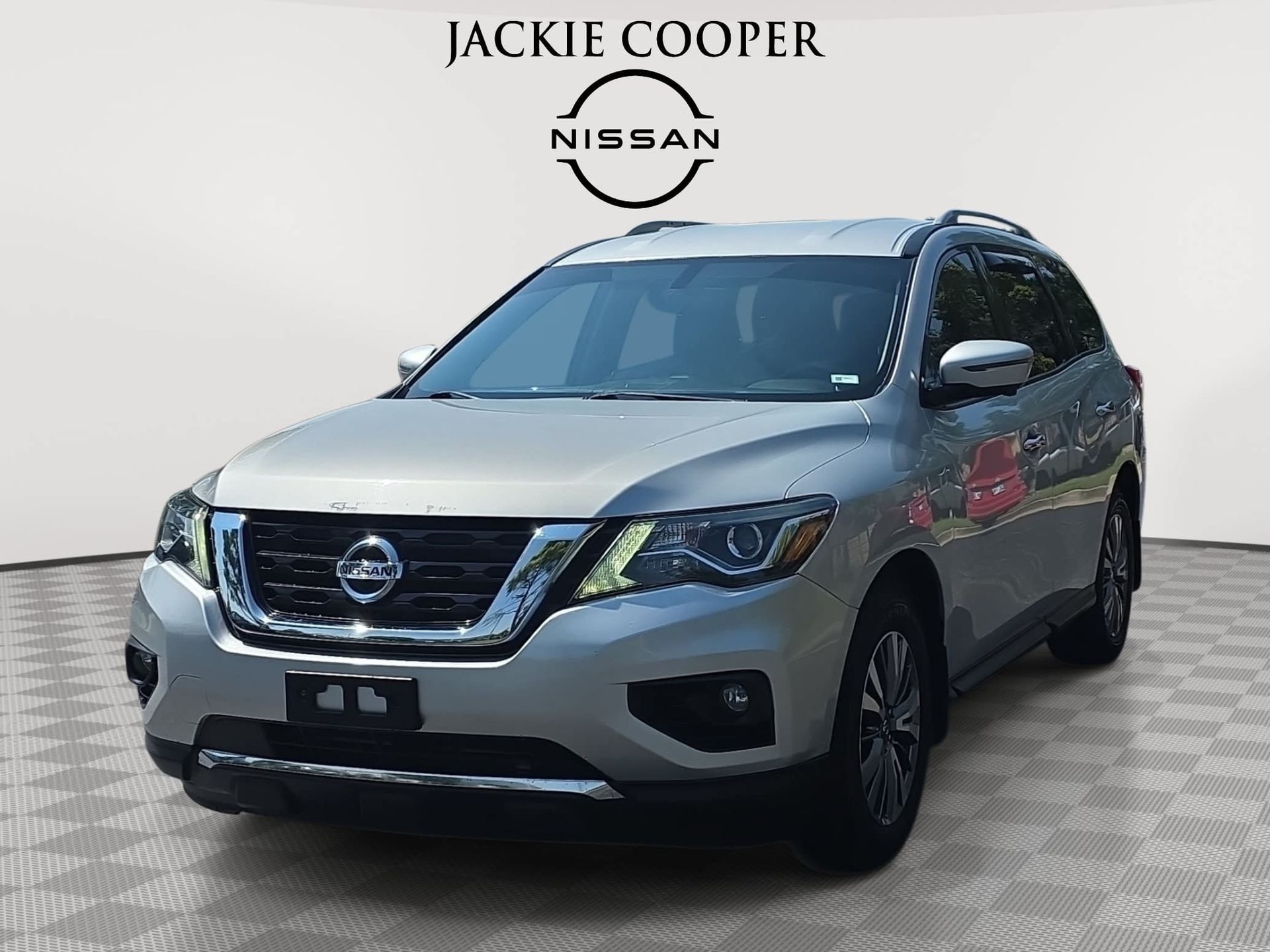 Brilliant Silver Metallic 2019 Nissan Pathfinder SUV / Crossover Four-Wheel Drive Continuously Variable Transmission