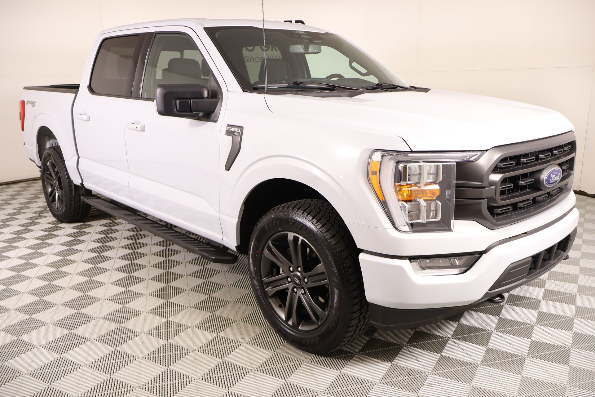 2022 Ford F-150 XLT SuperCrew 4WD