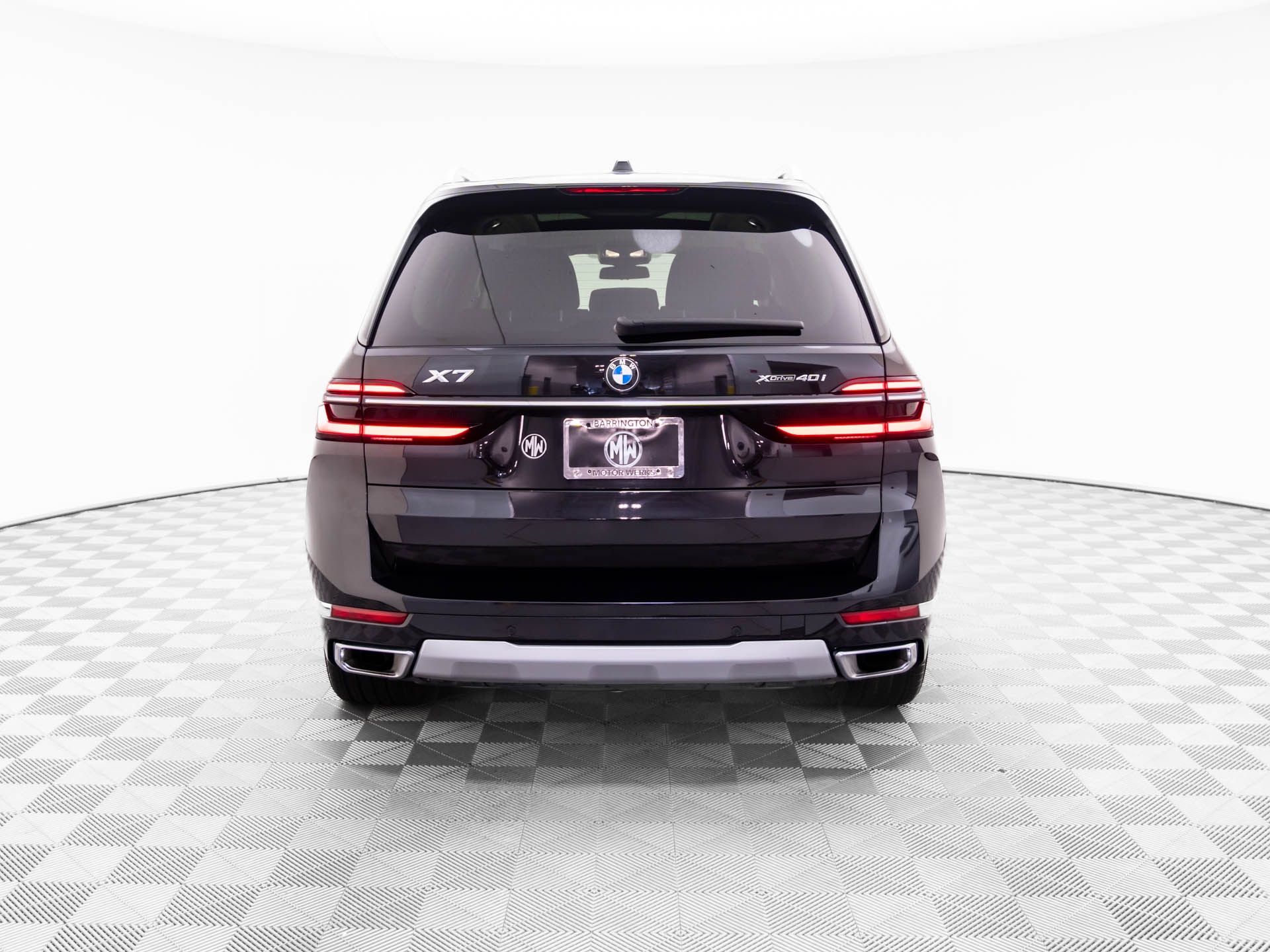 2023 BMW X7 xDrive40i photo