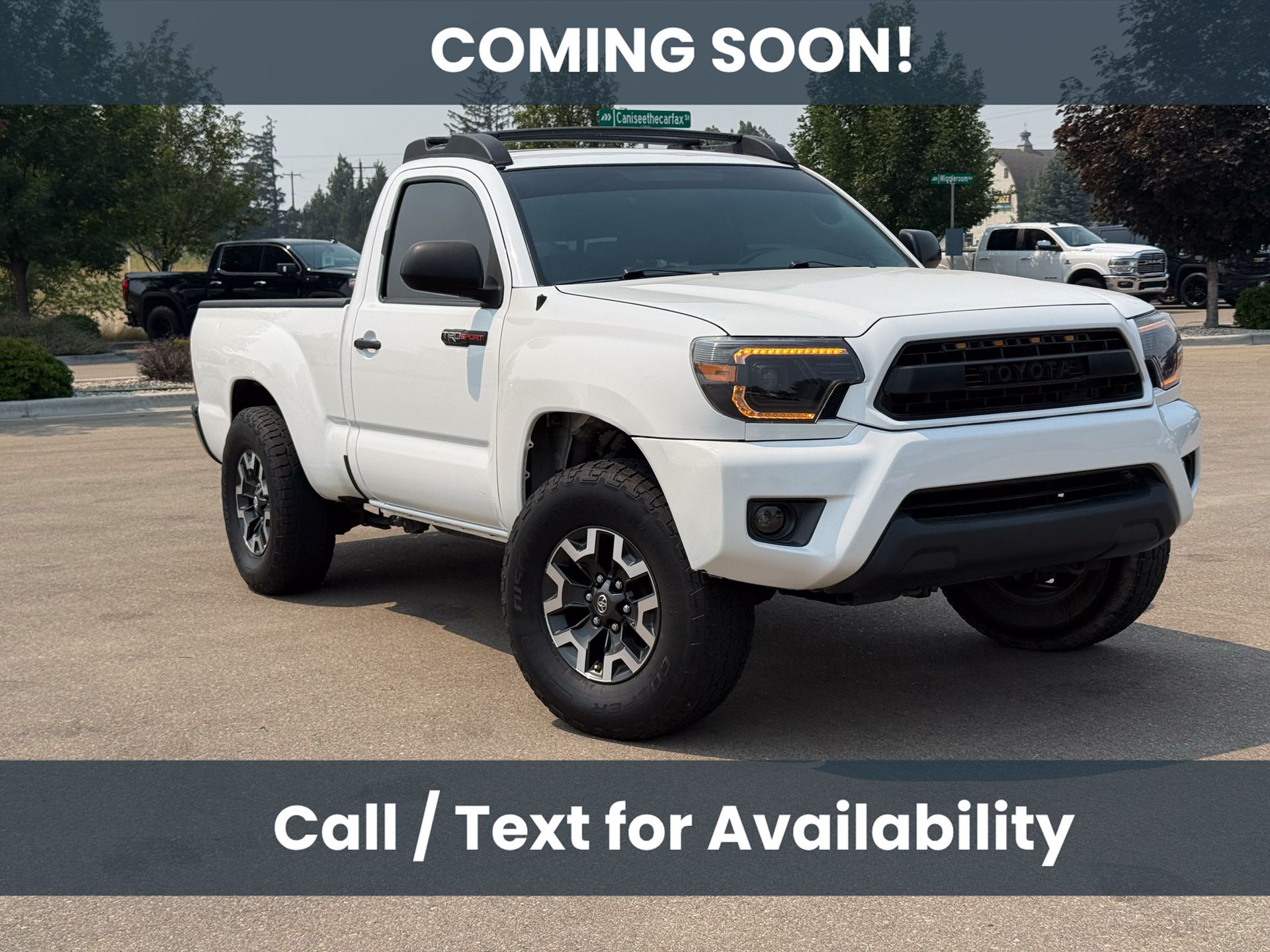 Super White 2014 Toyota Tacoma Pickup Truck 4X2 Automatic