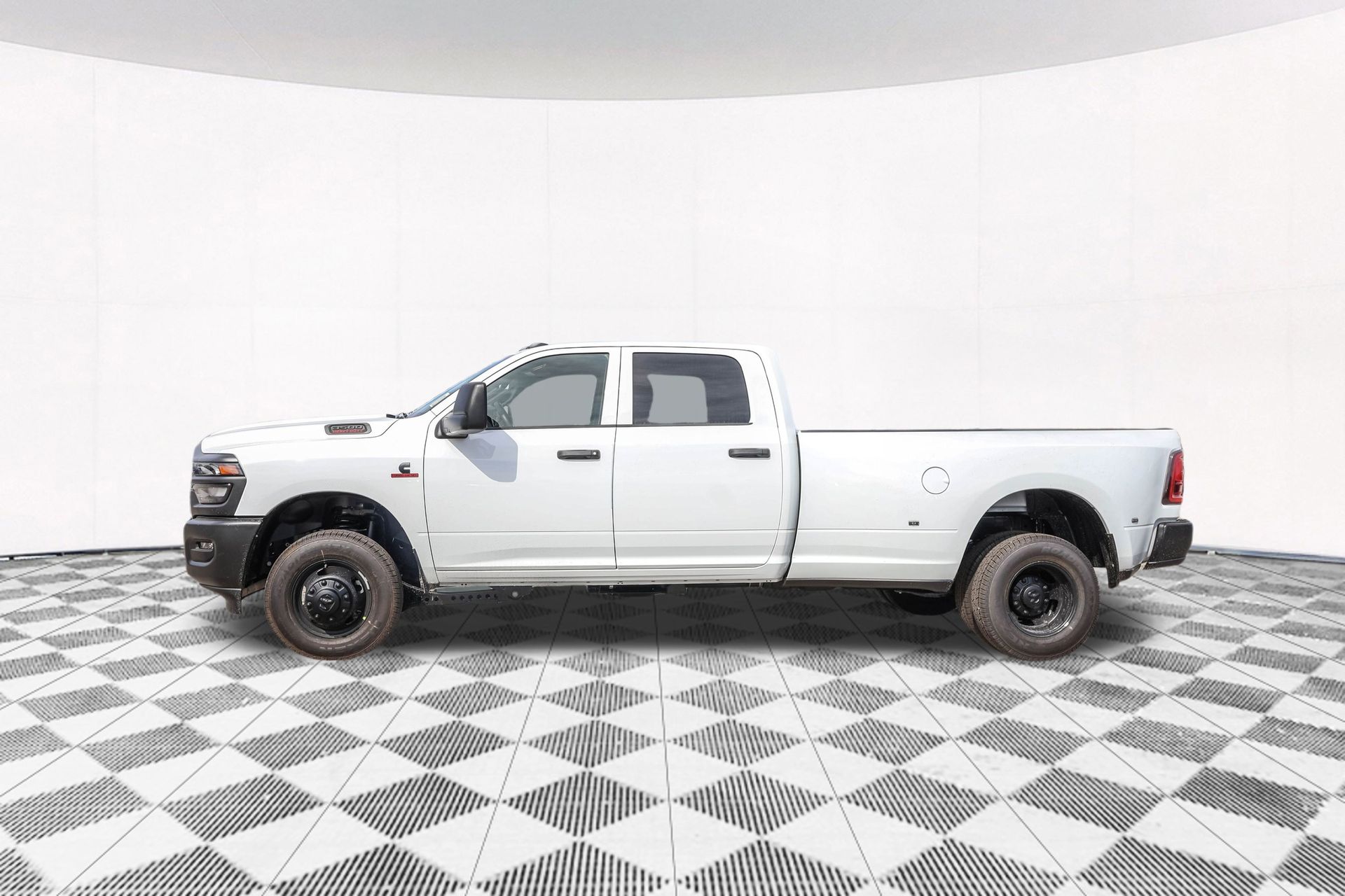2026 RAM 3500 - Image 6