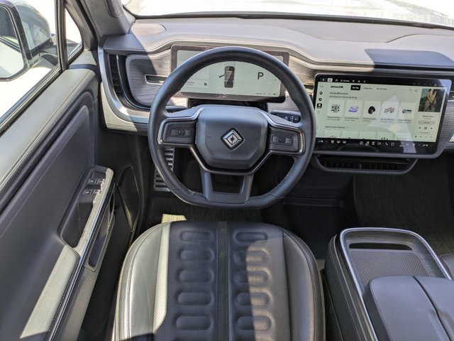 Used 2024 LA Silver Rivian  image 15