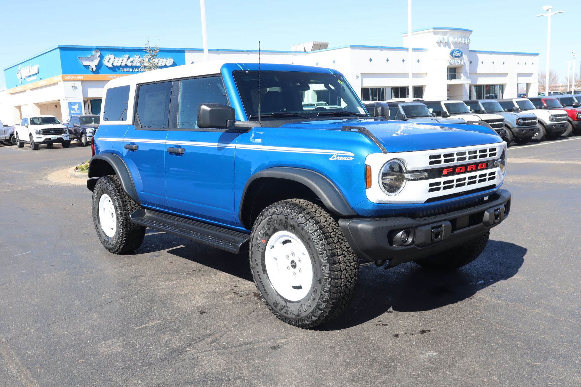 2026 Ford Bronco Heritage Edition 4-Door 4WD