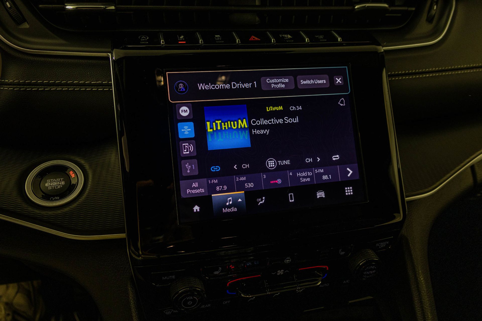 2025 JEEP GRAND CHEROKEE - Image 21