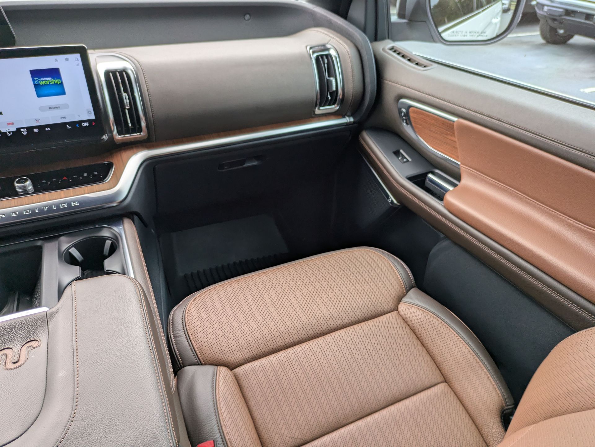 2025 Ford Expedition King Ranch White at Walterboro Ford