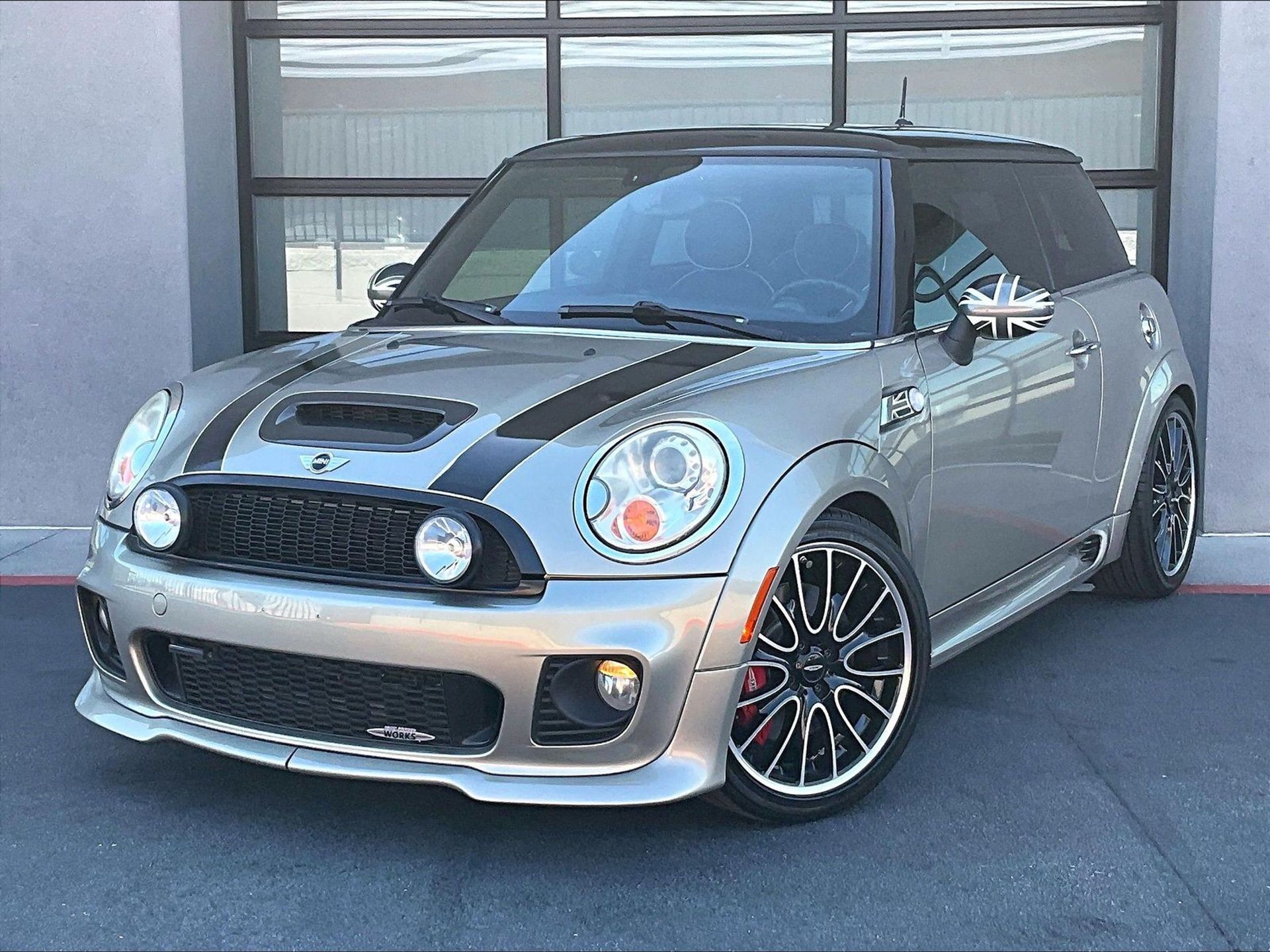  2010 MINI Cooper John Cooper Works   