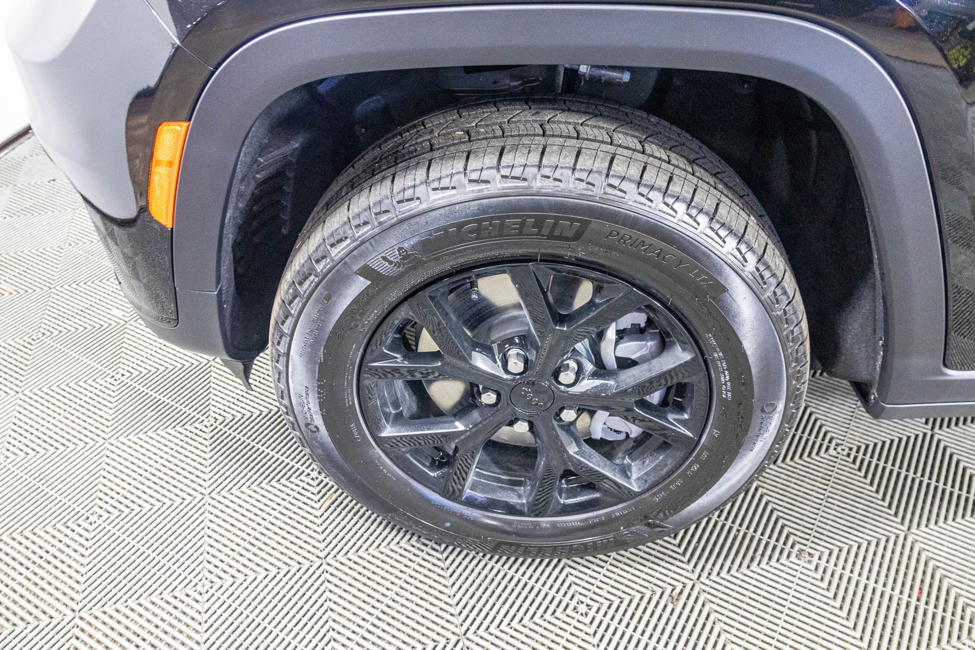 2025 JEEP GRAND CHEROKEE L - Image 42