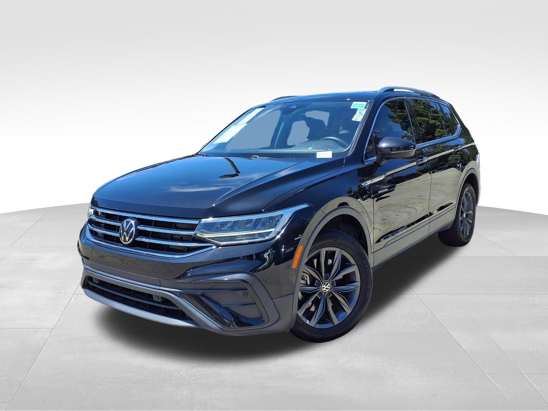 2023 Volkswagen Tiguan SE FWD