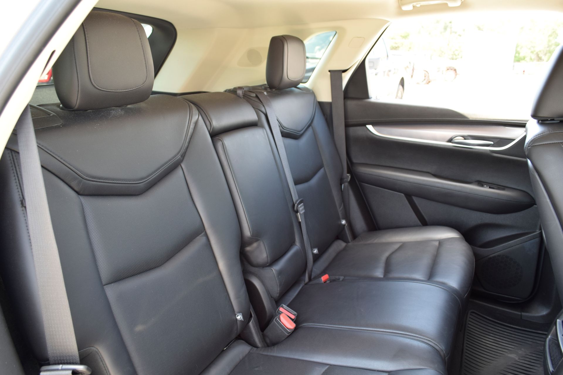 2018 Cadillac XT5 Luxury Silver at DeMontrond Ford