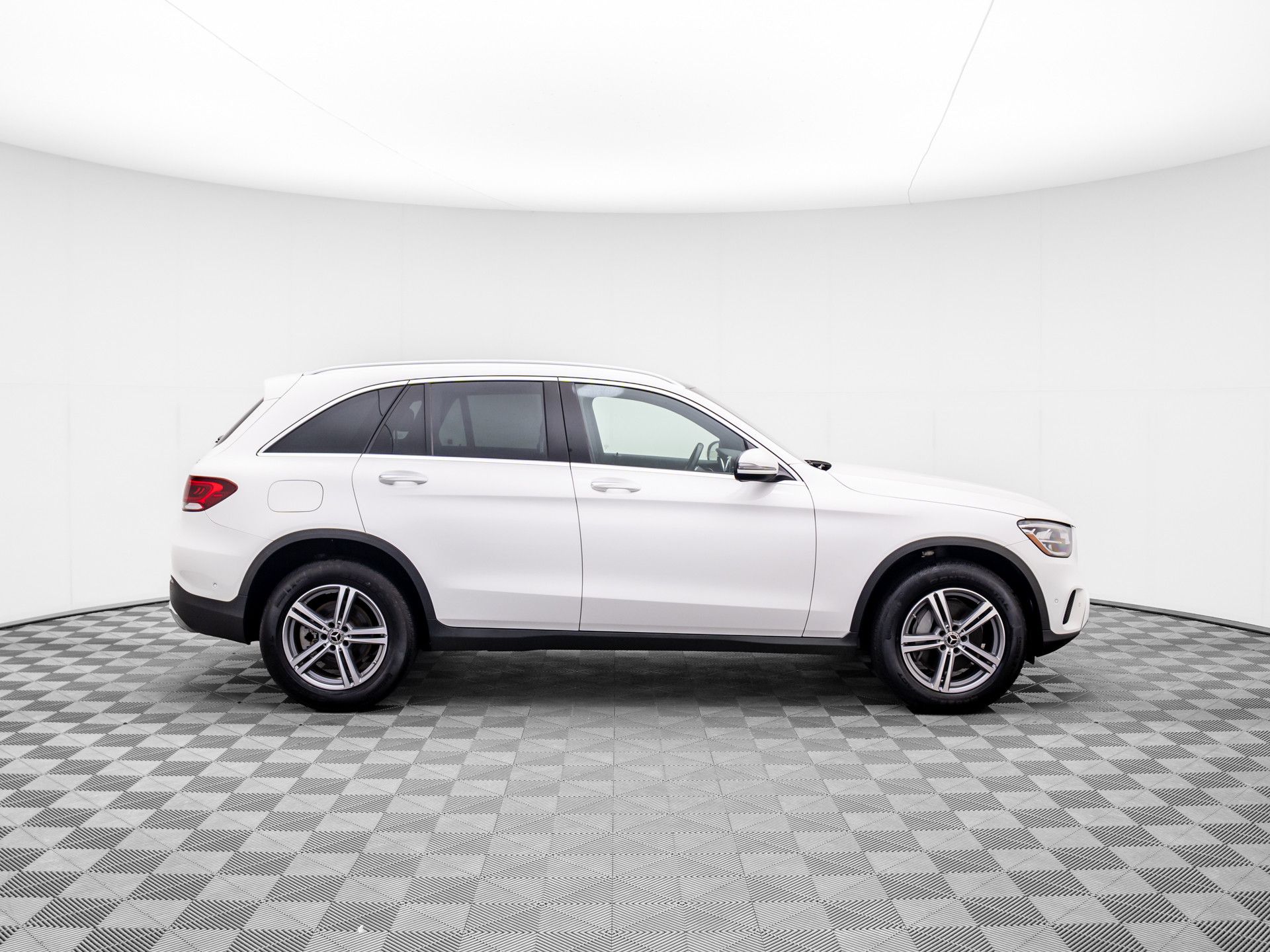 2021 Mercedes-Benz GLC GLC 300 photo