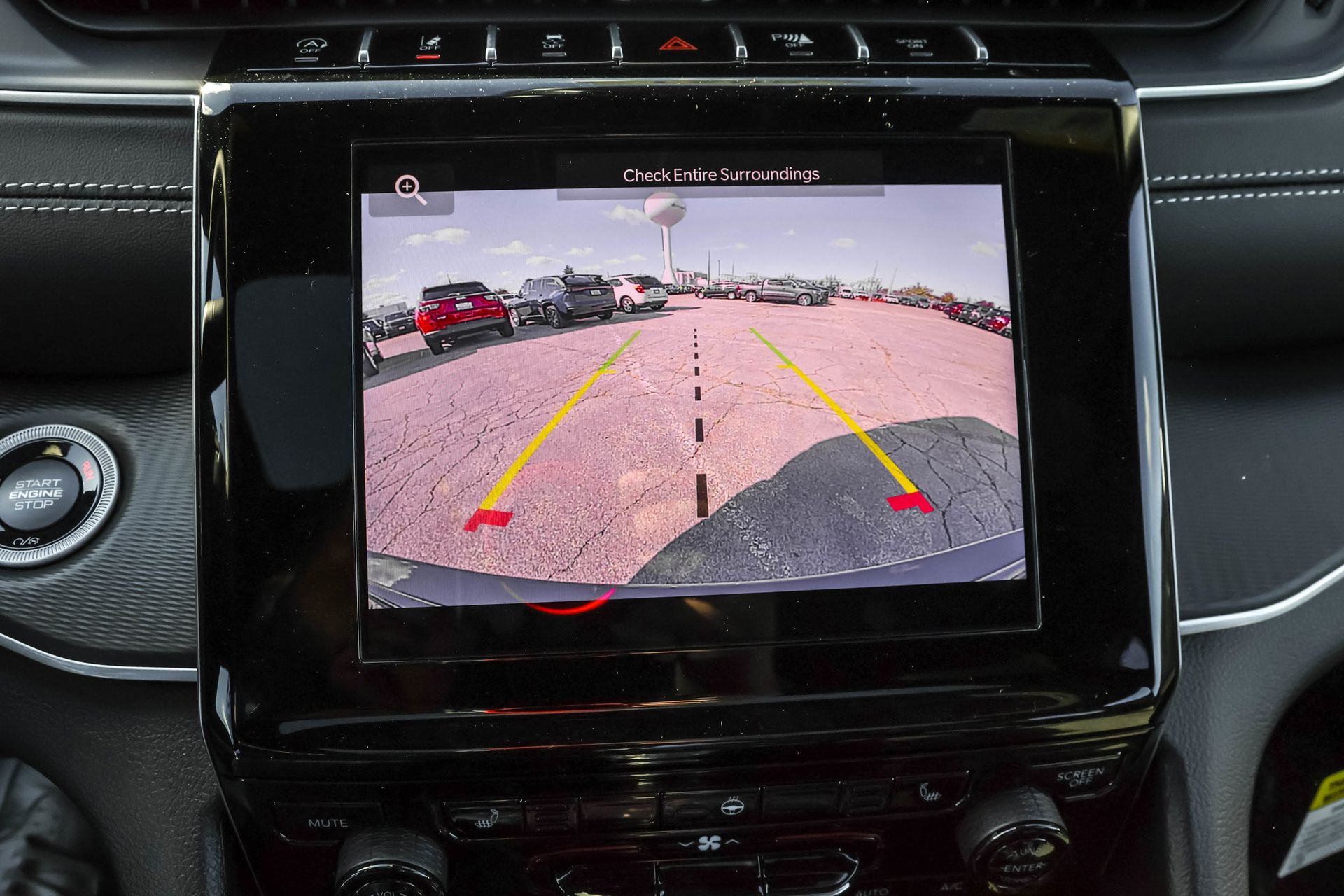 2025 JEEP GRAND CHEROKEE - Image 18