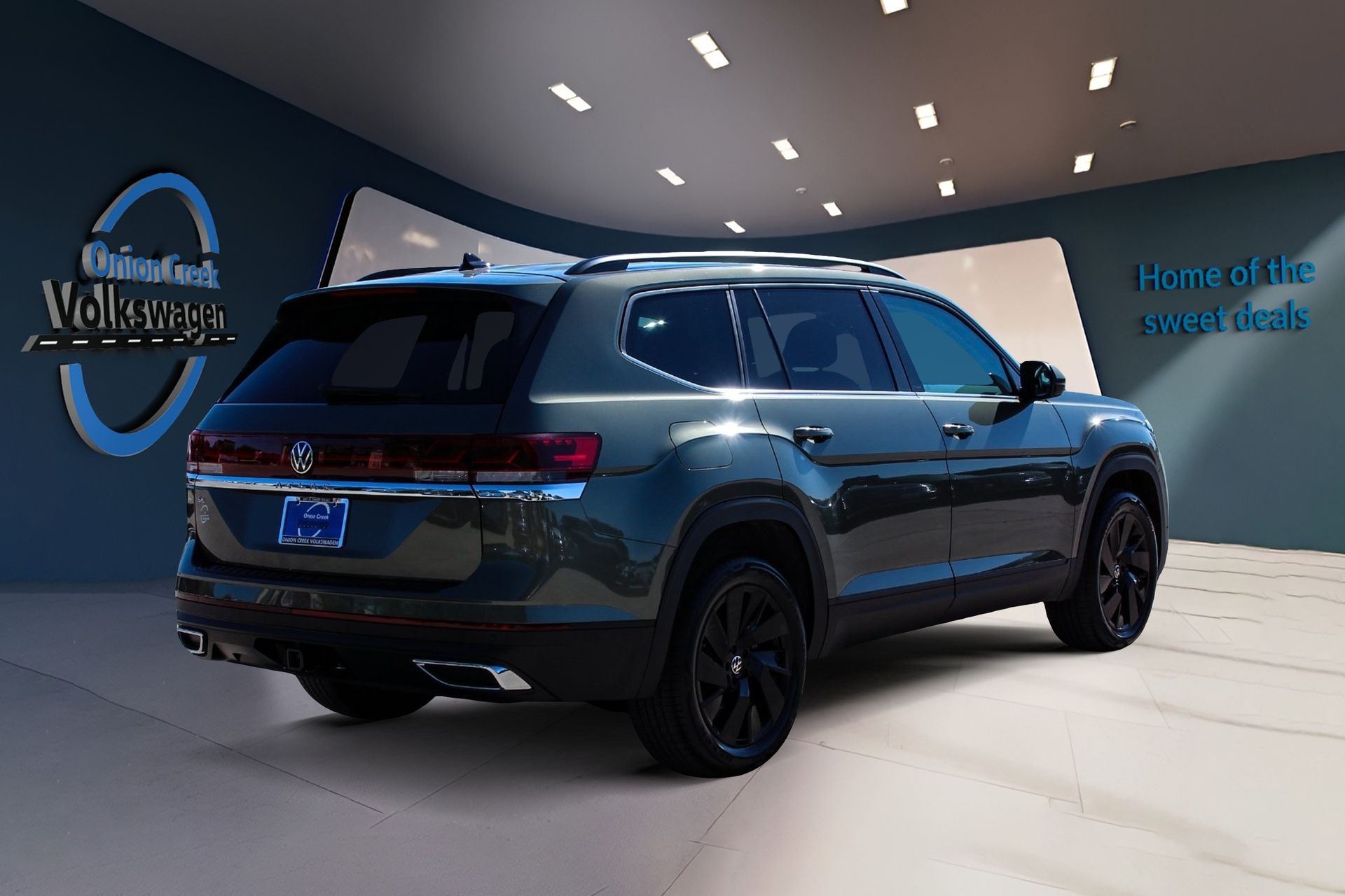 View vehicle photo 5