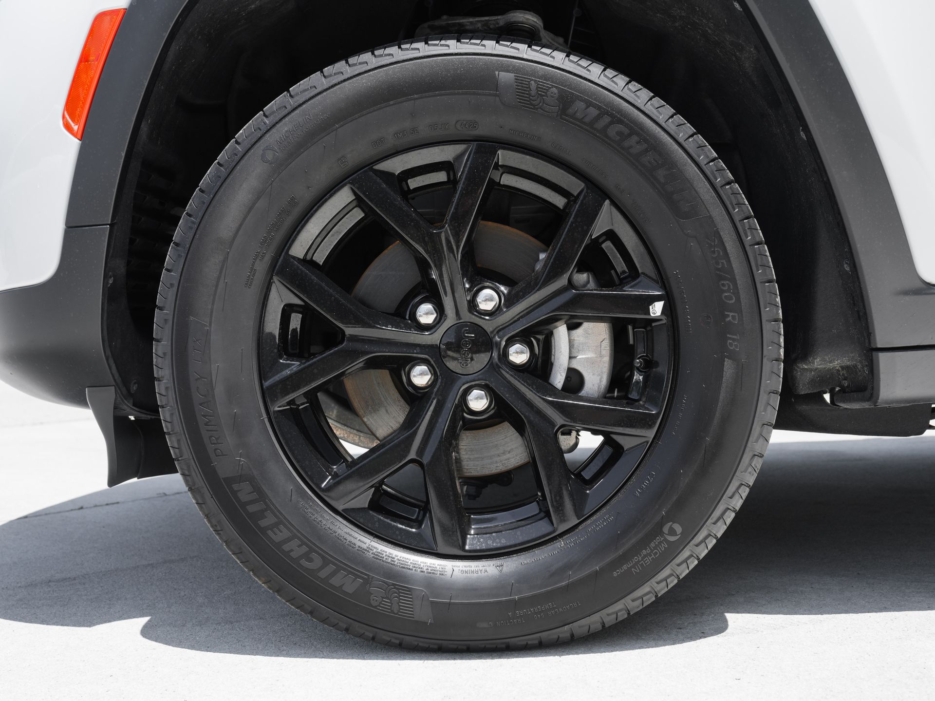 used 2025 Jeep Grand Cherokee car, priced at $34,000