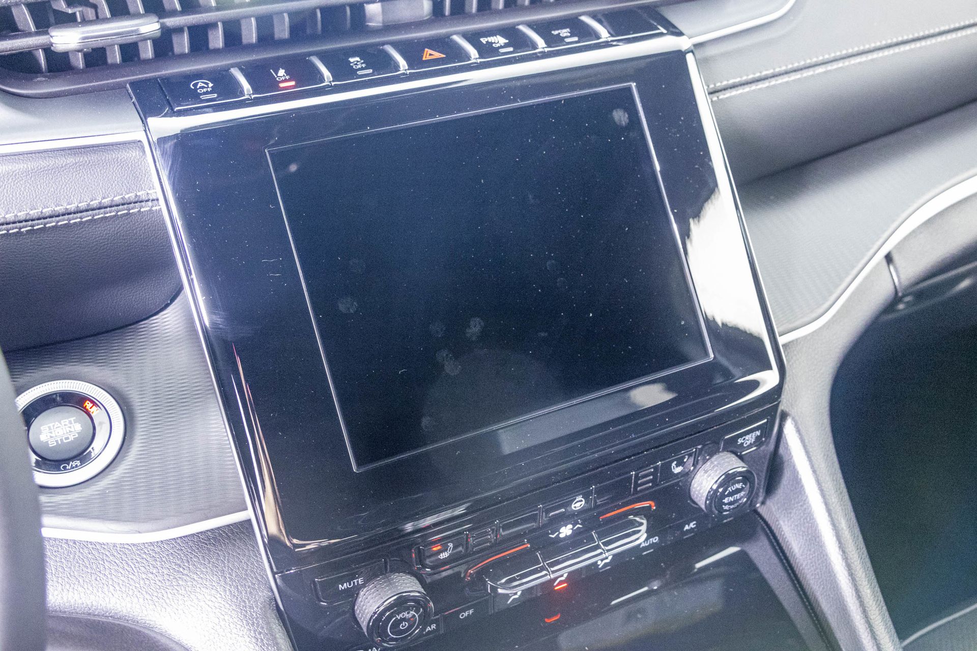 2025 JEEP GRAND CHEROKEE L - Image 22