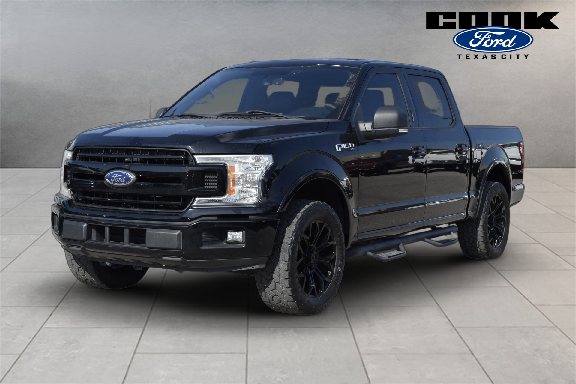 2018 Ford F-150 XLT Black at Autostrade