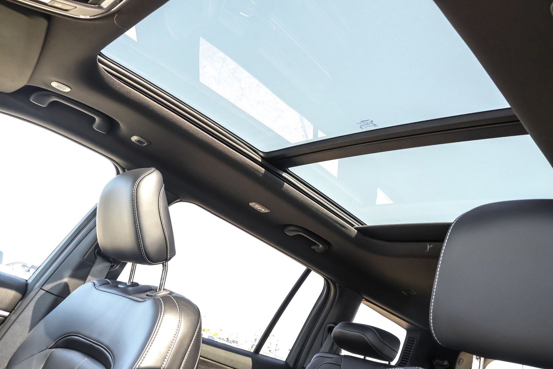 2025 JEEP GRAND CHEROKEE L - Image 5