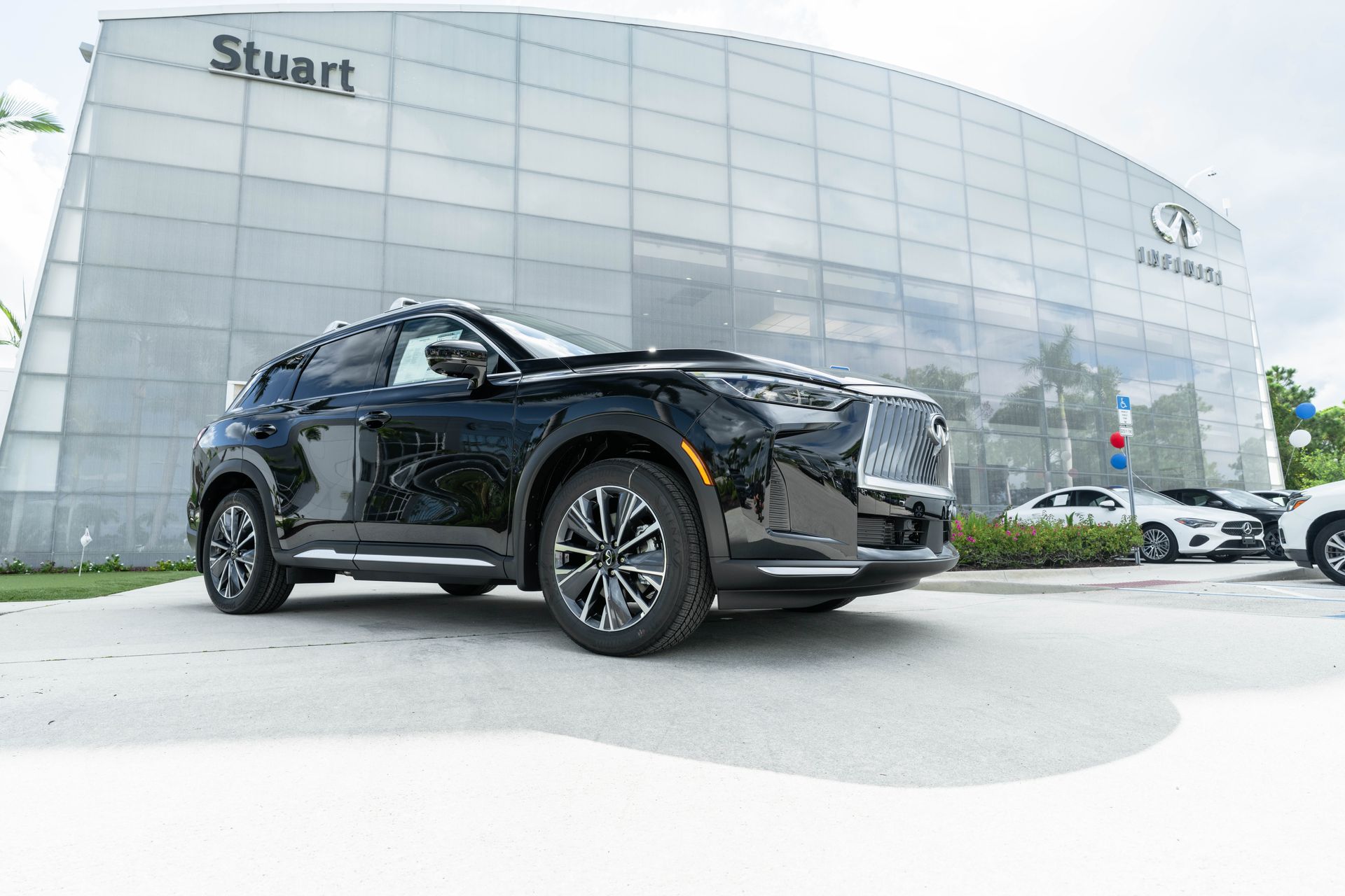 2026 INFINITI QX60 LUXE