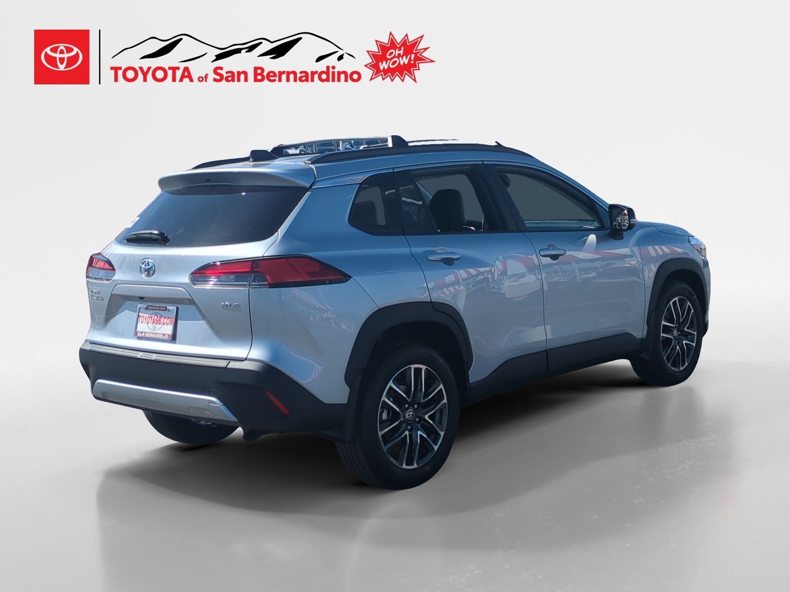 View vehicle photo 5