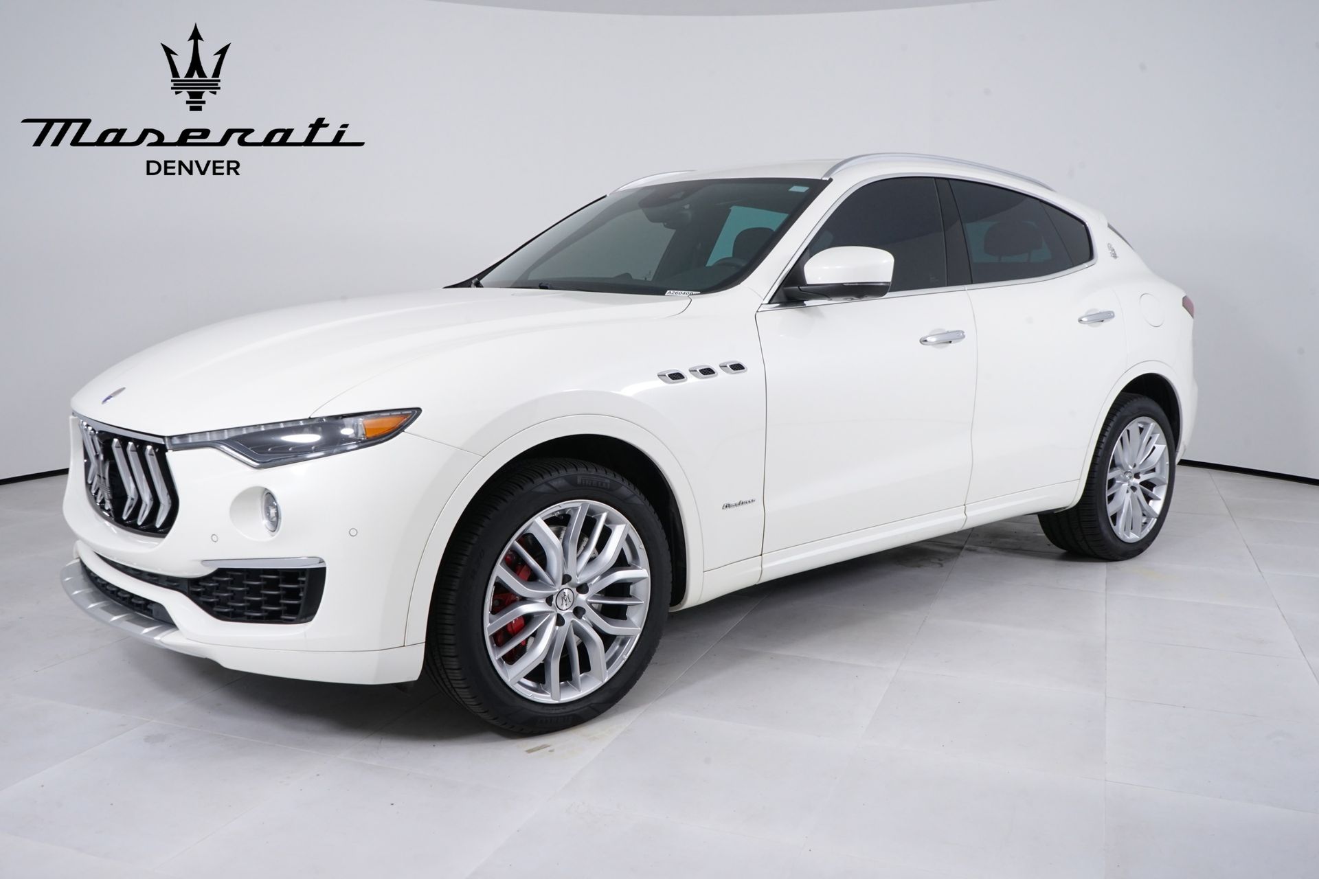Bianco Alpi Tri-Coat 2021 Maserati Levante SUV / Crossover All-Wheel Drive 8-Speed Automatic