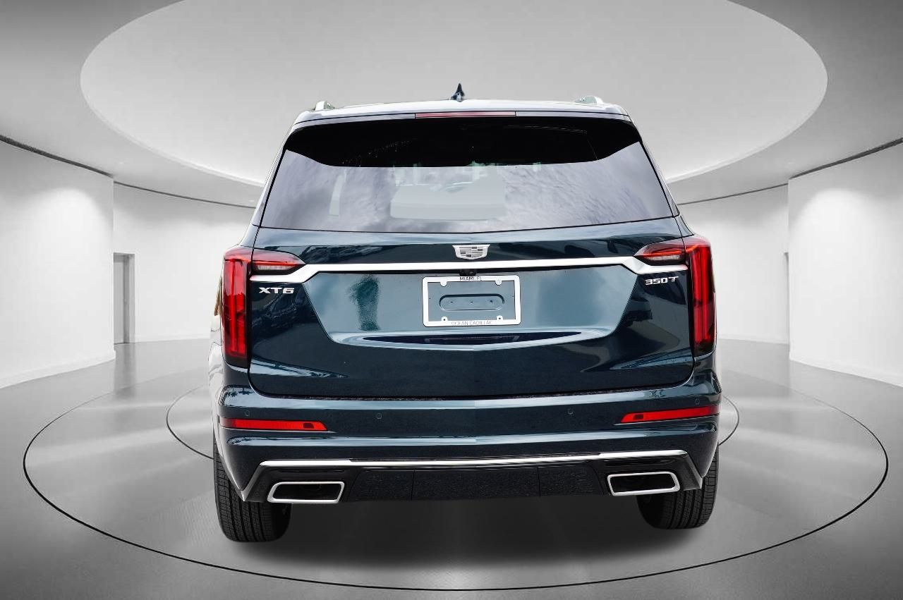 2024 Cadillac XT6 Luxury 4