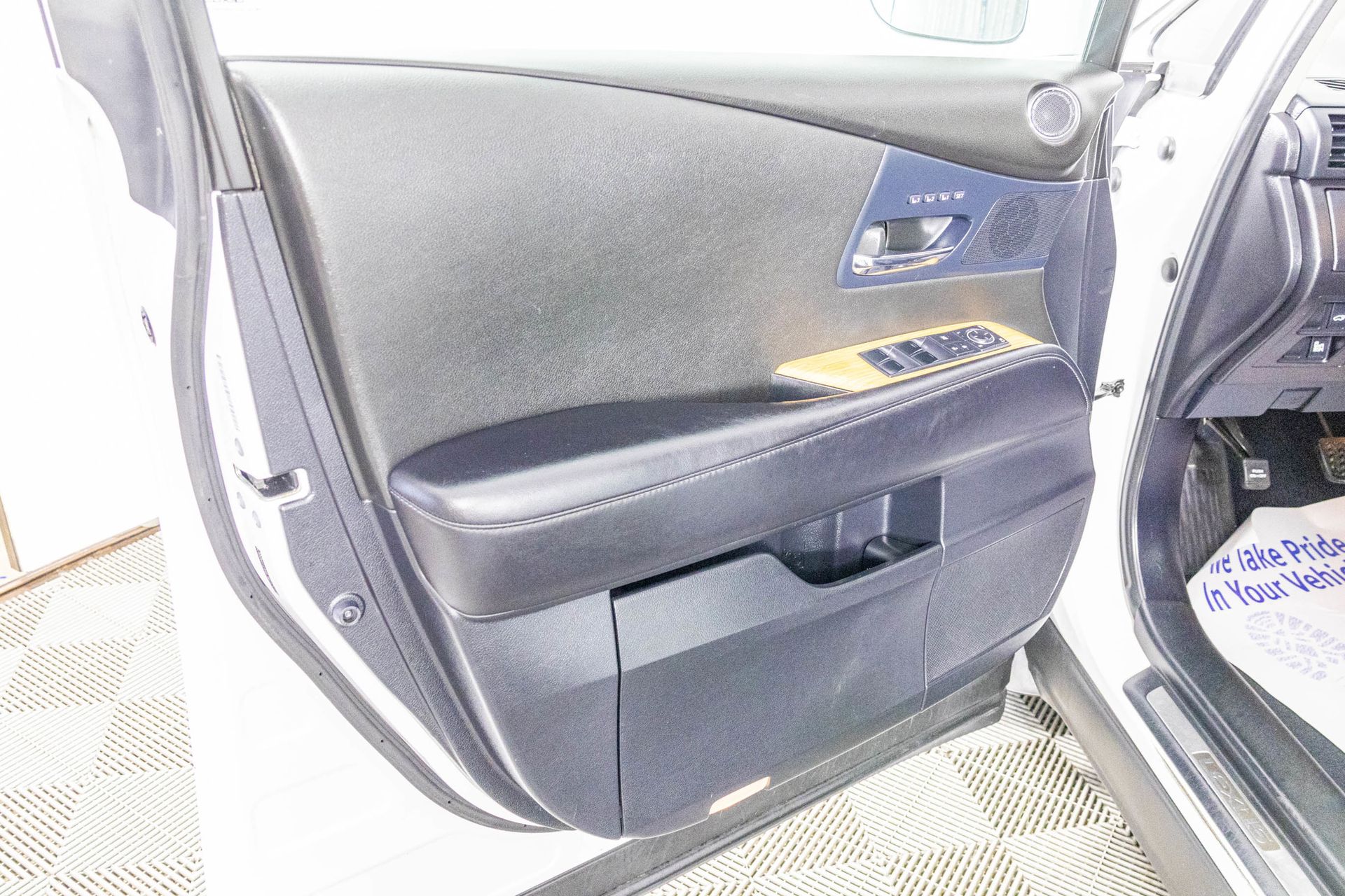 2015 LEXUS RX - Image 13