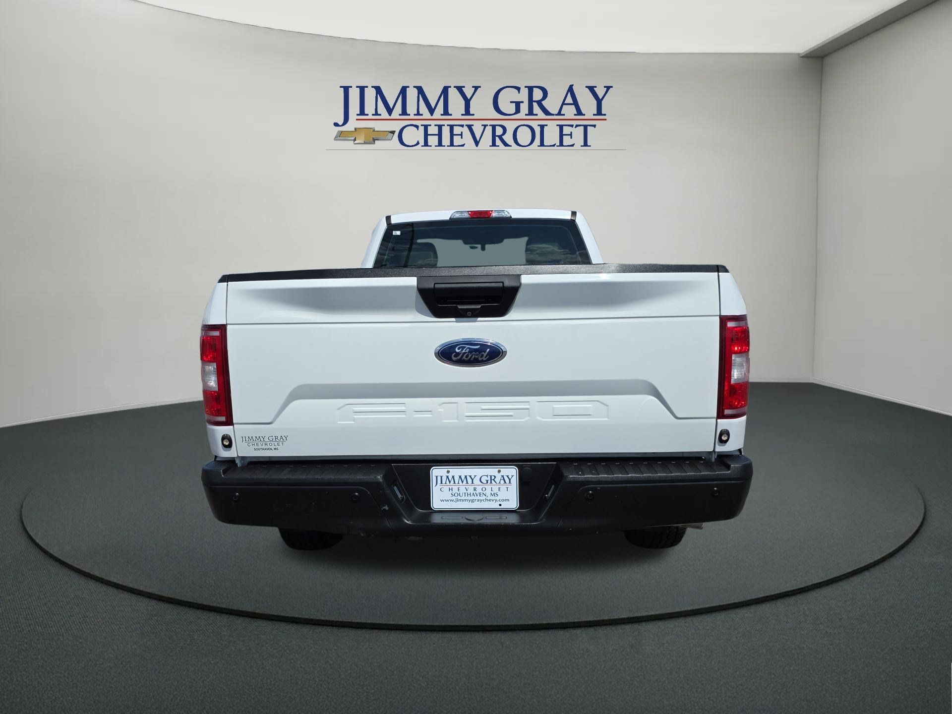 View vehicle photo 4
