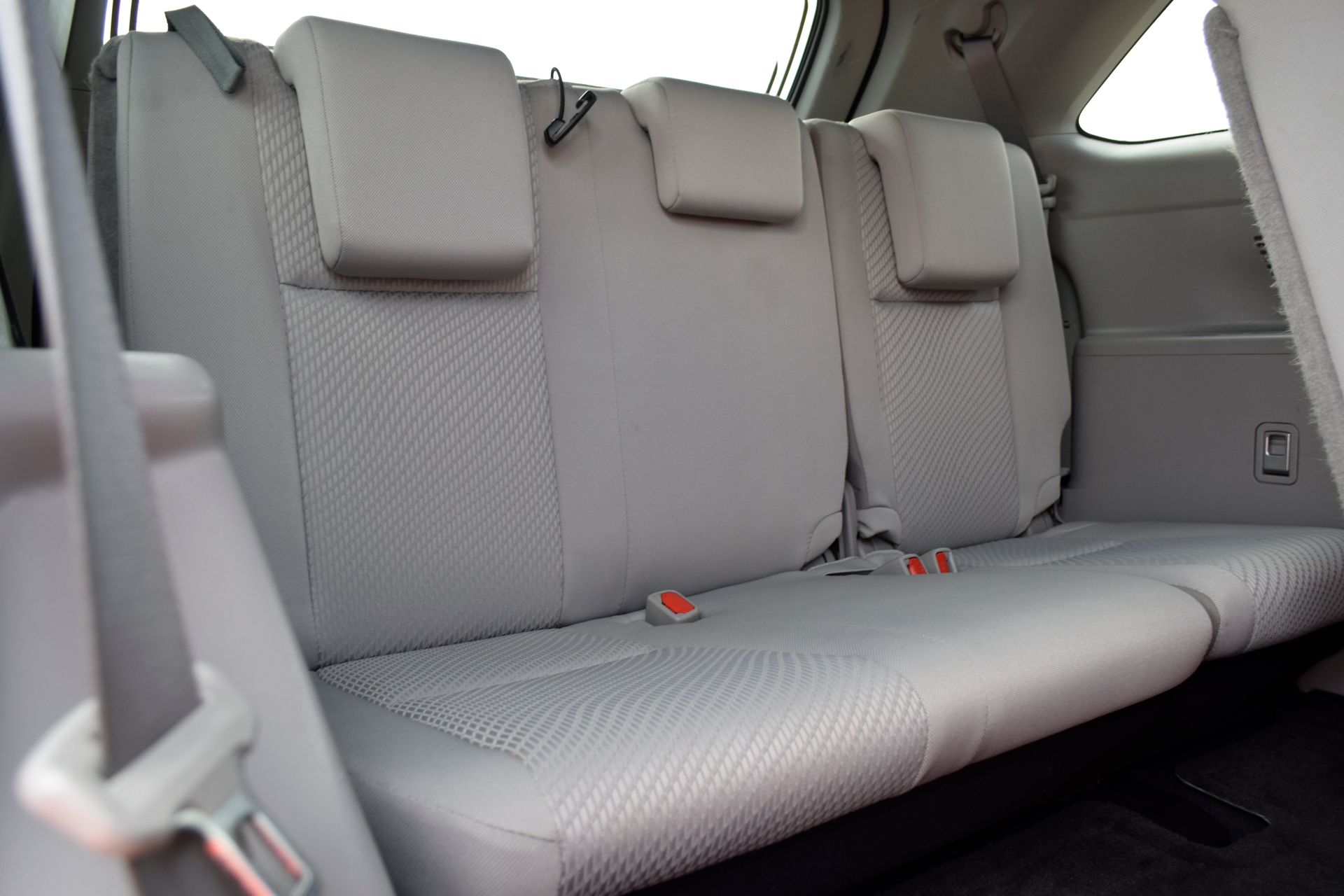 2019 Toyota Highlander LE White at Westside Lexus