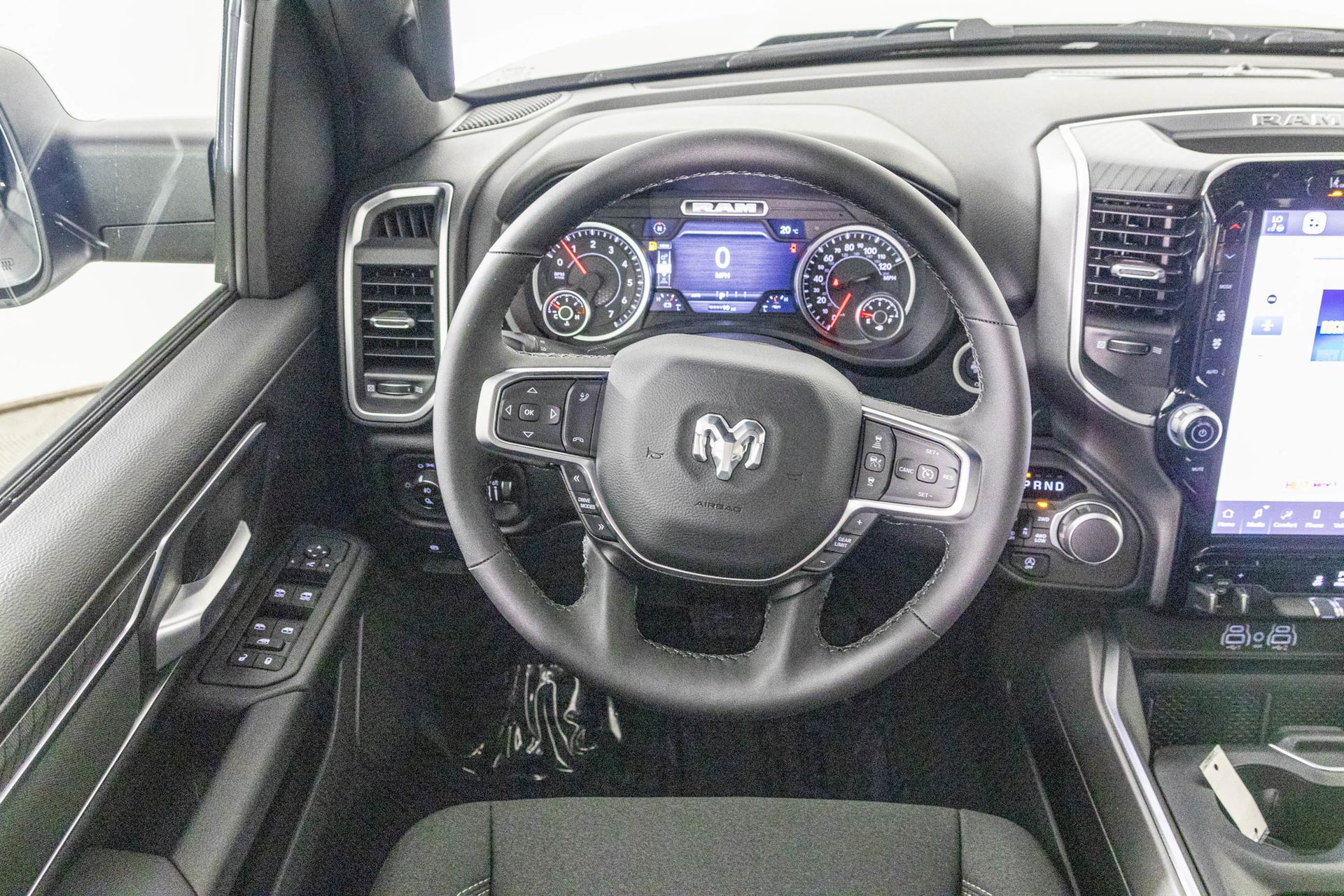 2026 RAM 1500 - Image 27