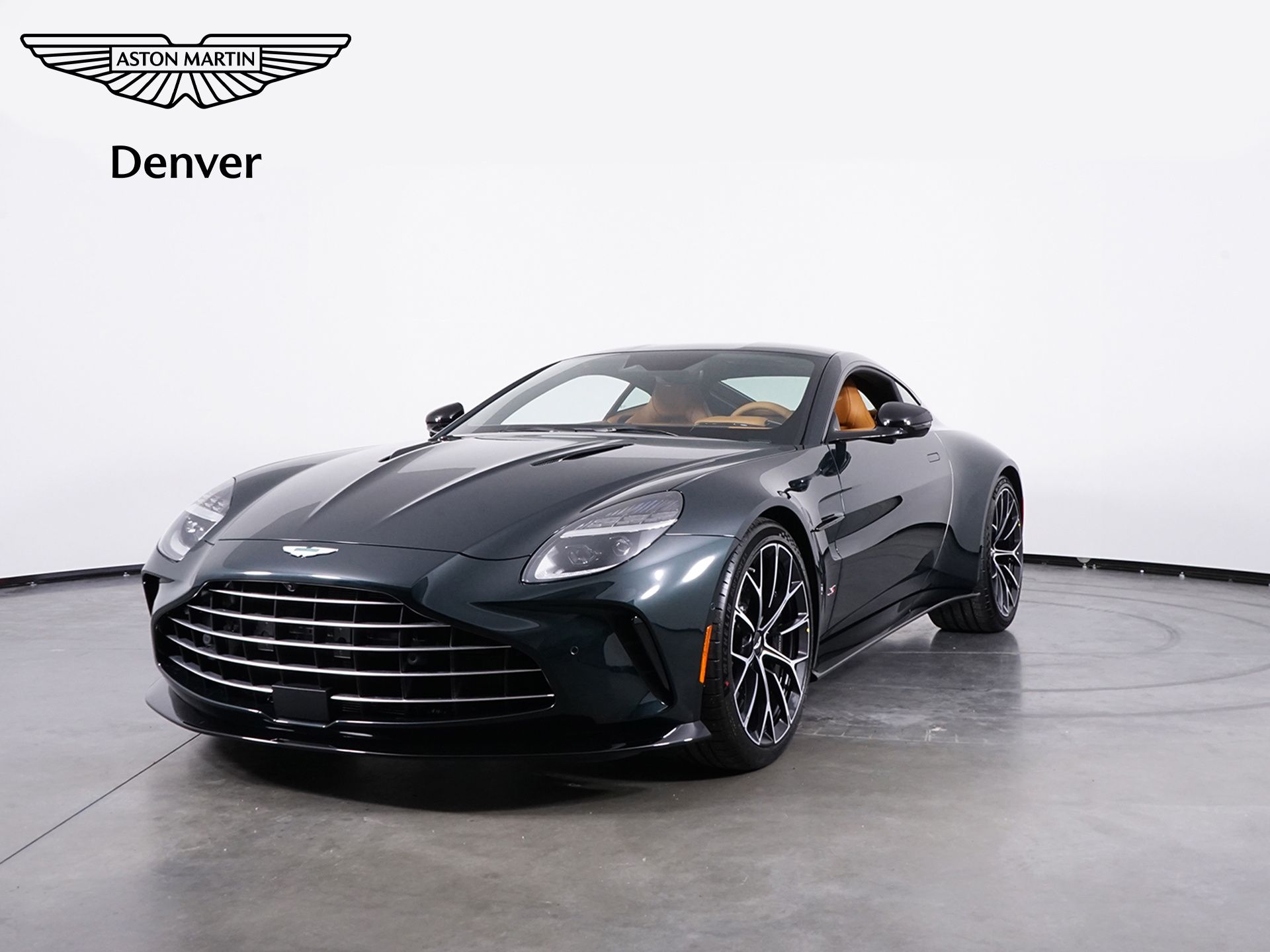 2026 Aston Martin Vantage Base's photo