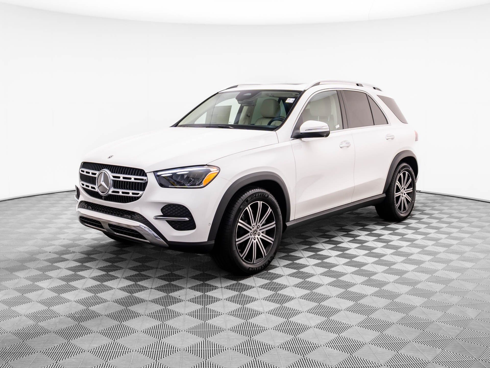 Polar White 2026 Mercedes-Benz GLE SUV / Crossover All-Wheel Drive 9-Speed Automatic