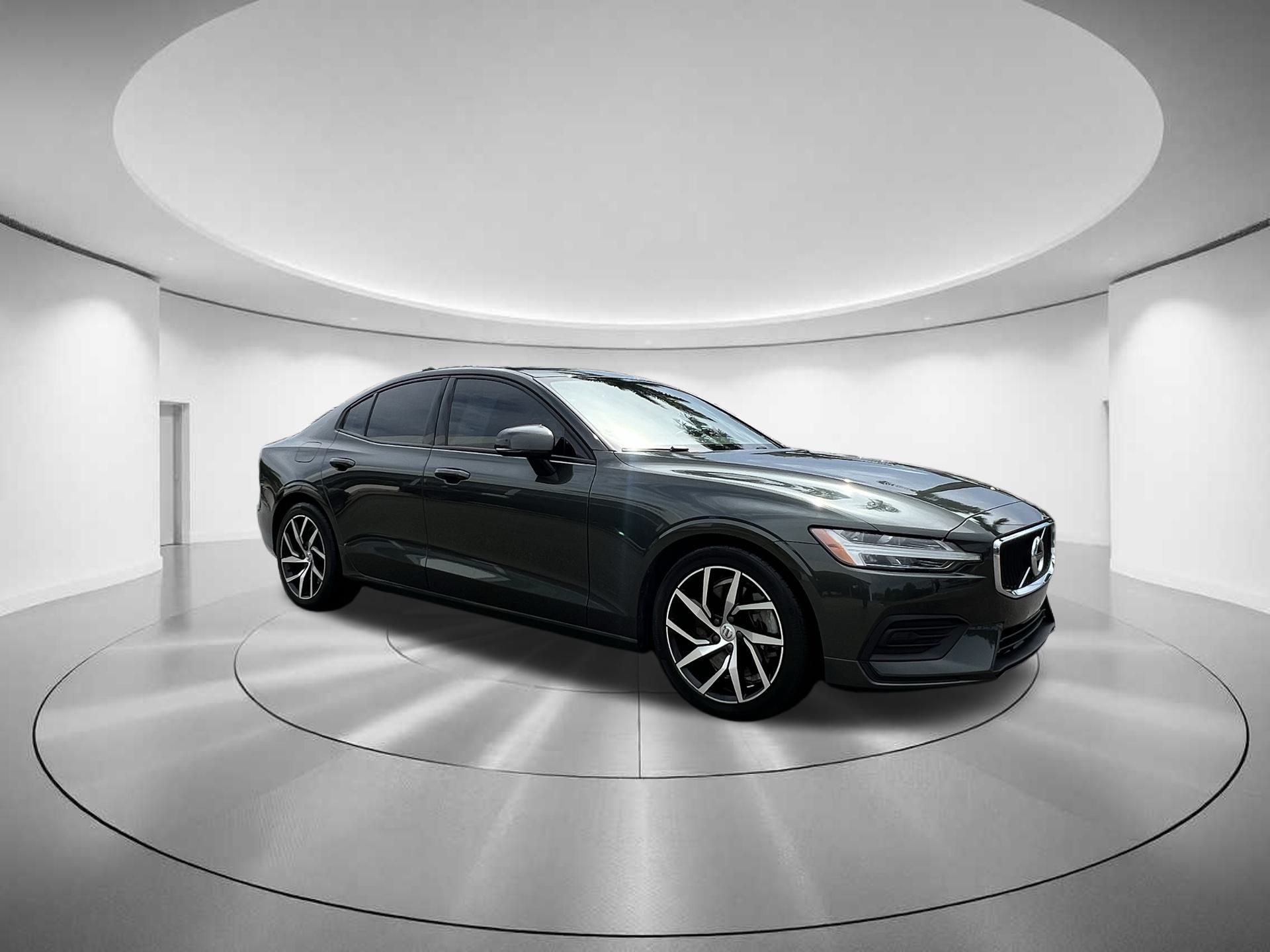 2020 Volvo S60 T6 Momentum 23