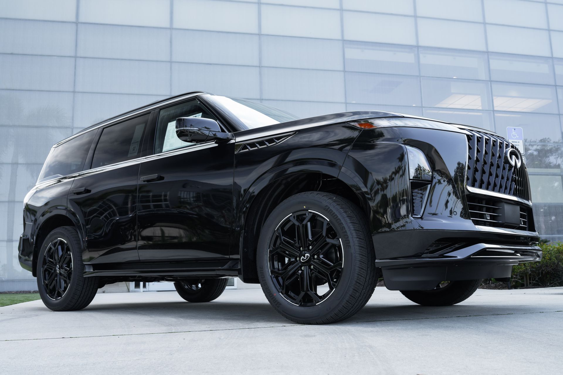 2026 INFINITI QX80 SPORT